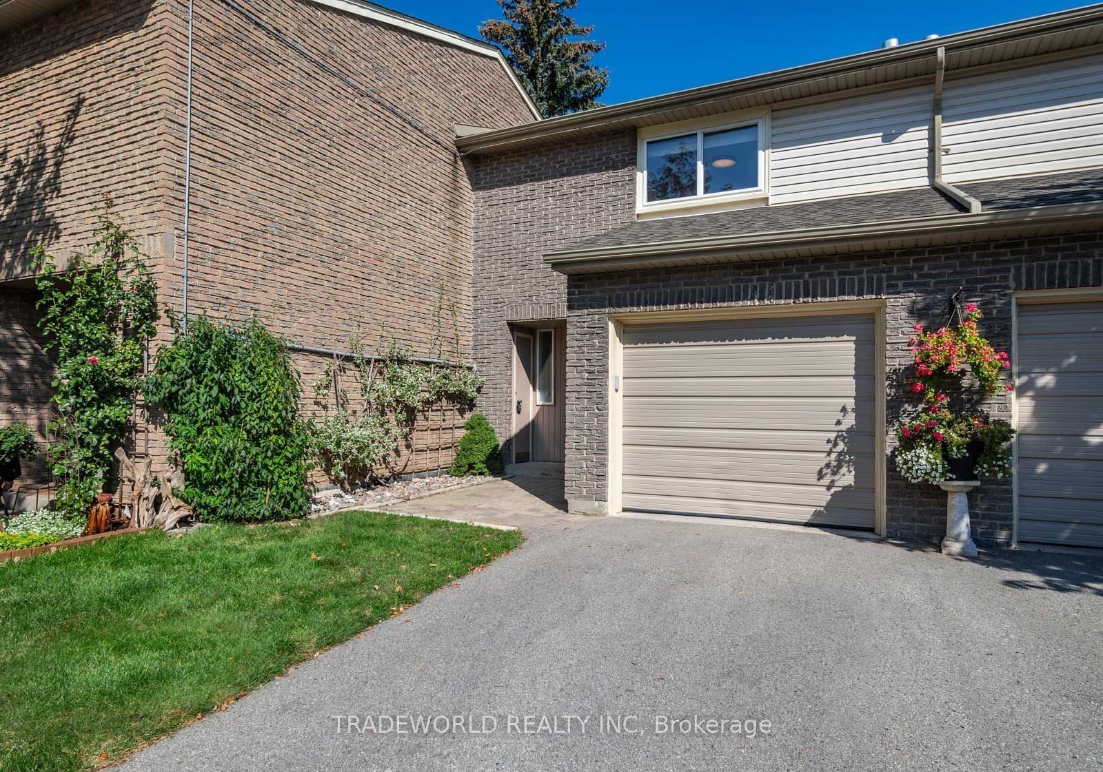 60 Camelot Way, Markham, ON L3P 3W3