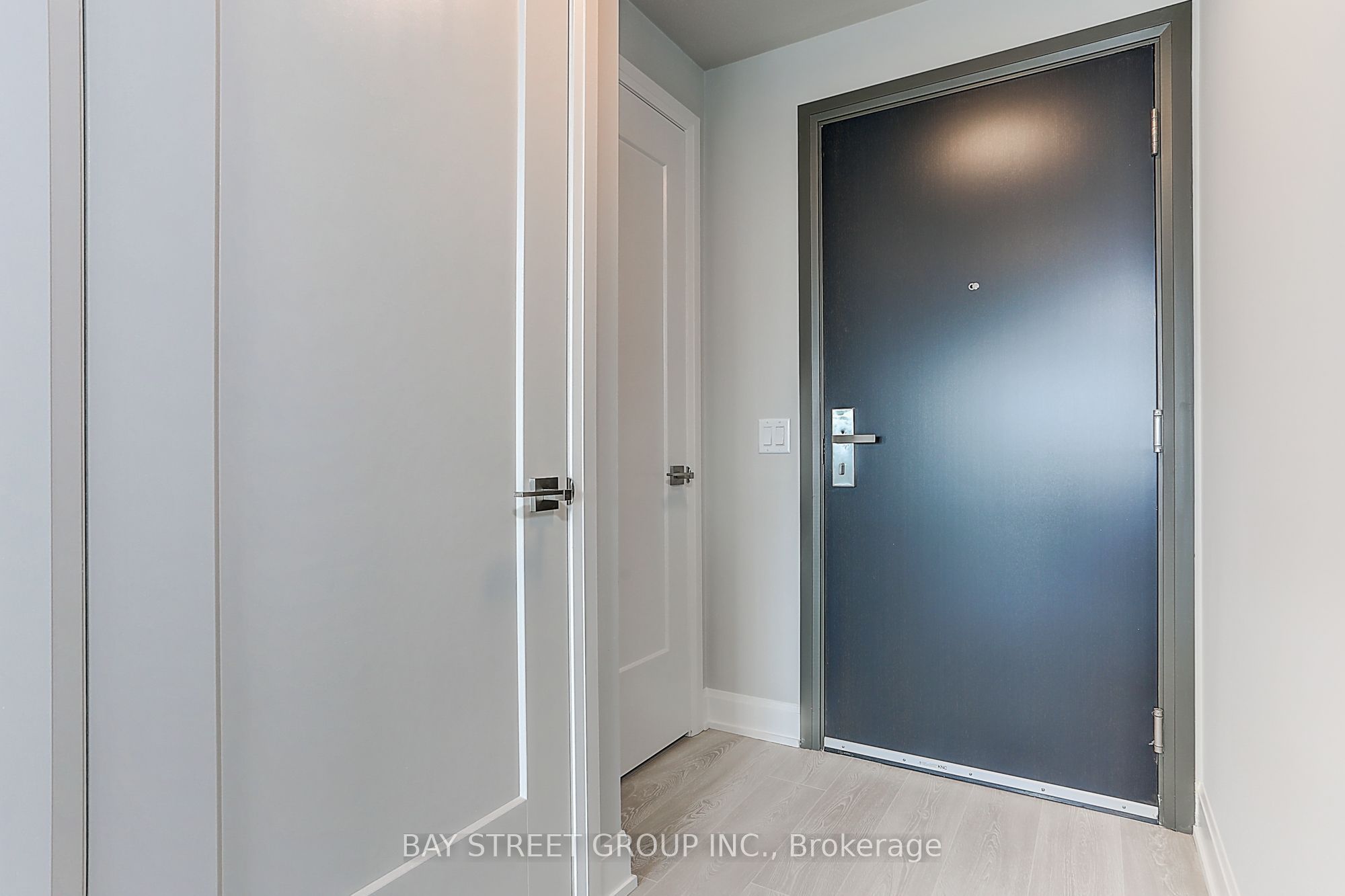 8 Water Walk Drive 3103, Markham, ON L3R 6L4 photo 5