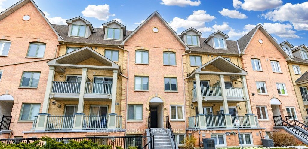 75 Weldrick Road E 818, Richmond Hill, ON L4C 0H9
