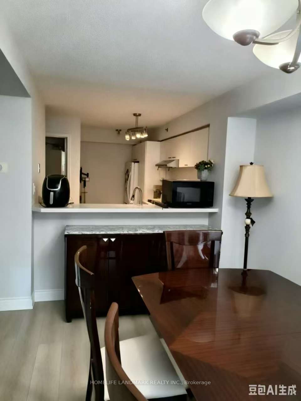 75 Weldrick Road E 818, Richmond Hill, ON L4C 0H9 photo 4