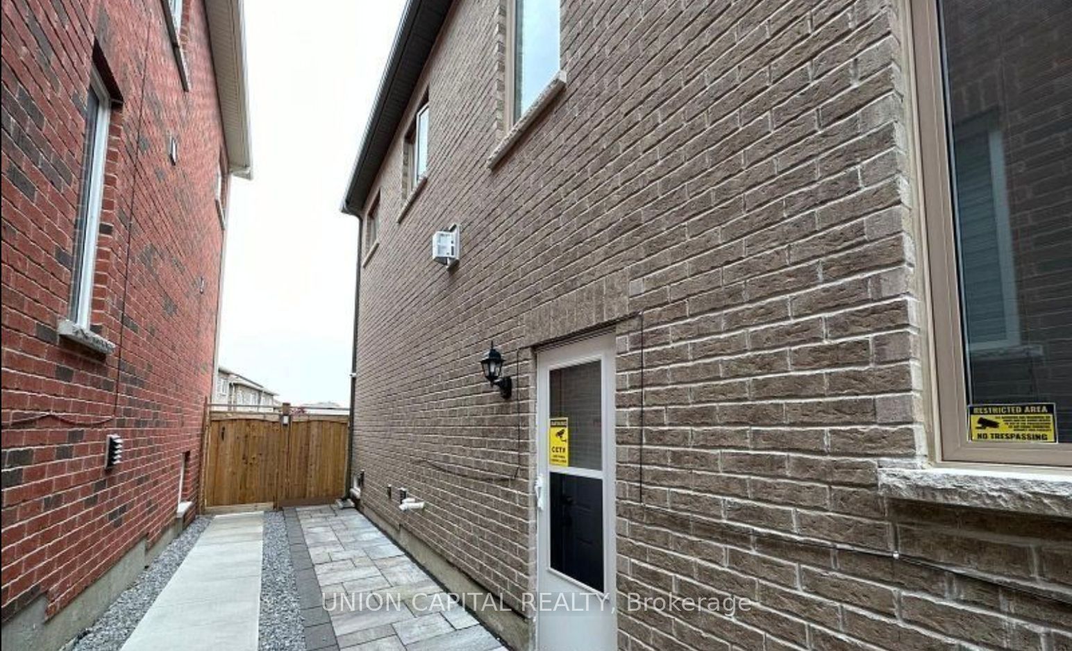 41 MANILA Avenue, Markham, ON L3R 0K6 photo 4