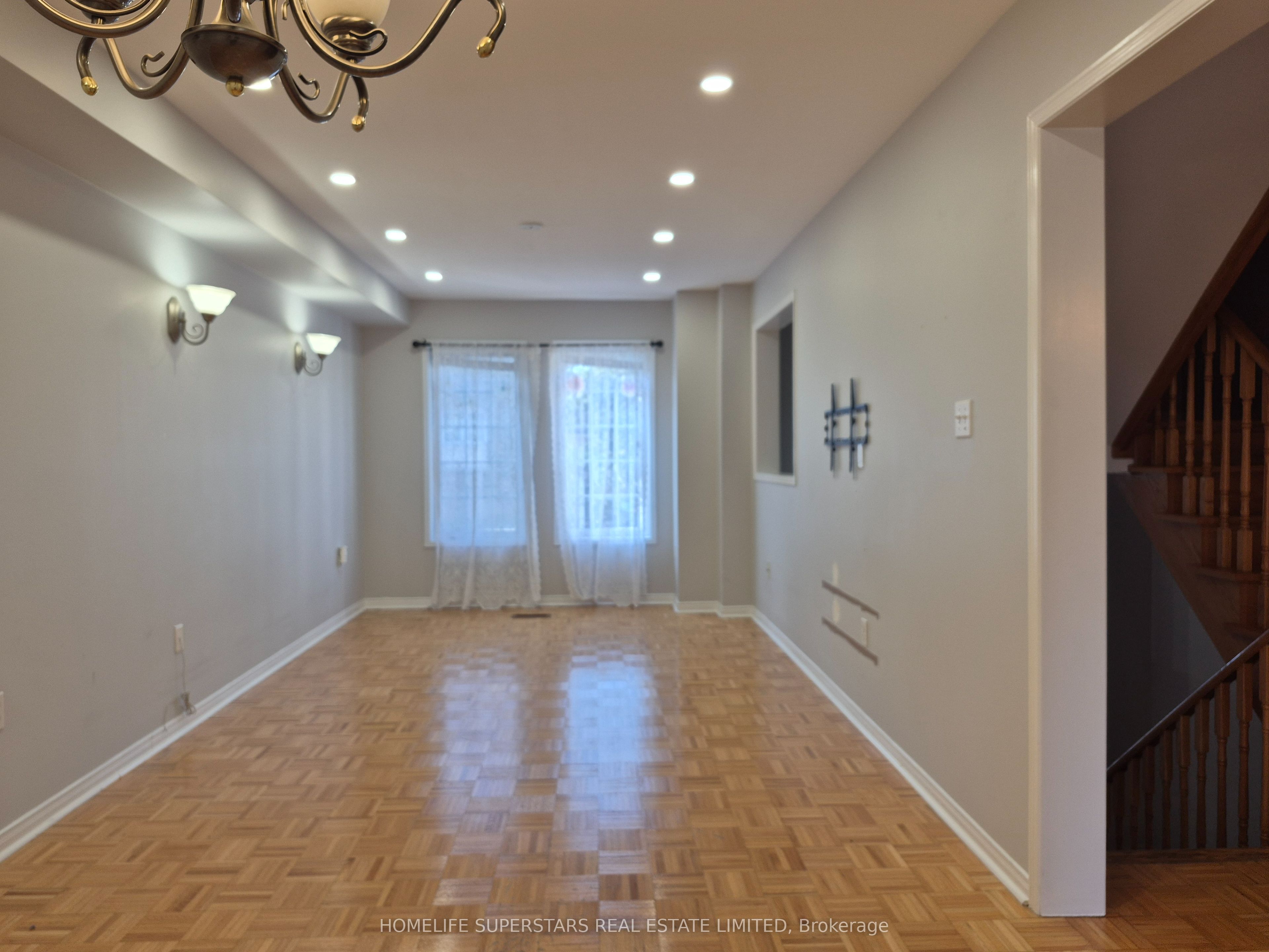 19 Foxchase Avenue 46, Vaughan, ON L4L 9N1 photo 4