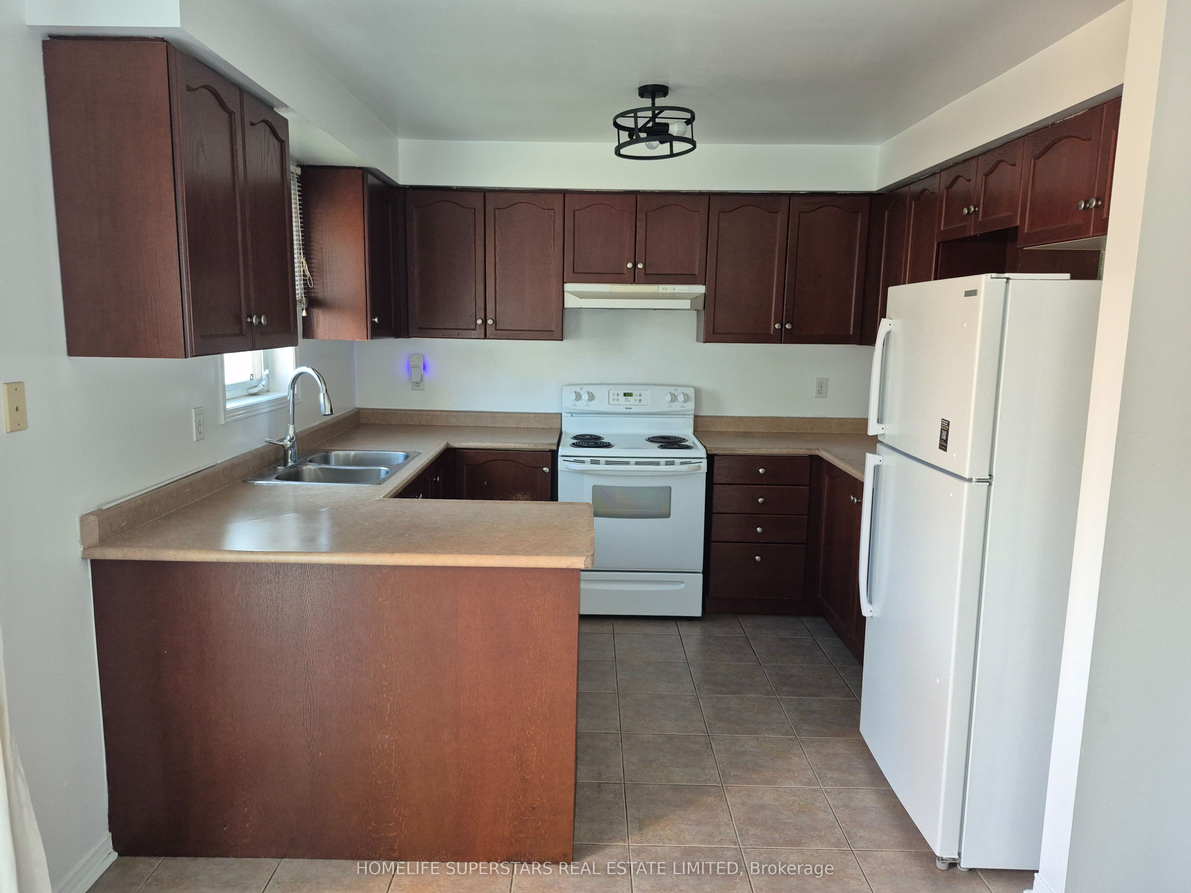 19 Foxchase Avenue 46, Vaughan, ON L4L 9N1 photo 5
