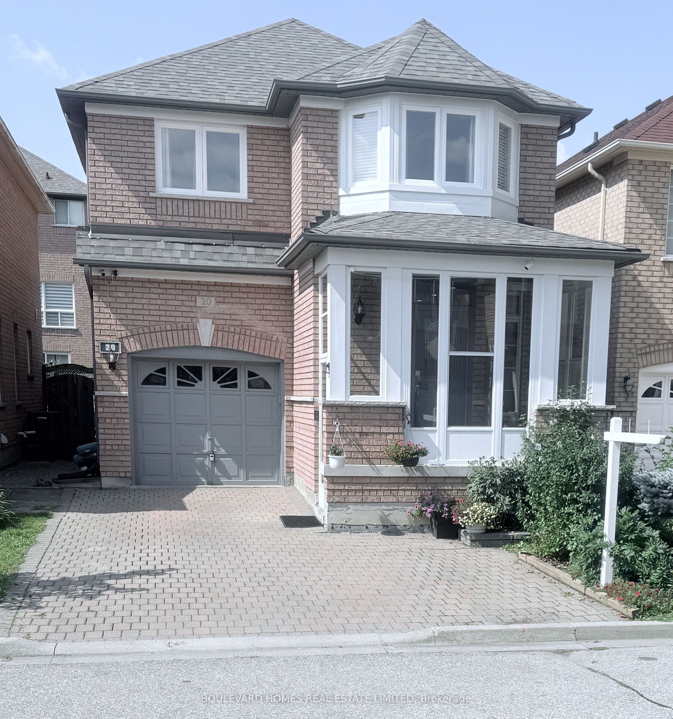20 Russell Hill Road, Markham, ON L6C 2L8