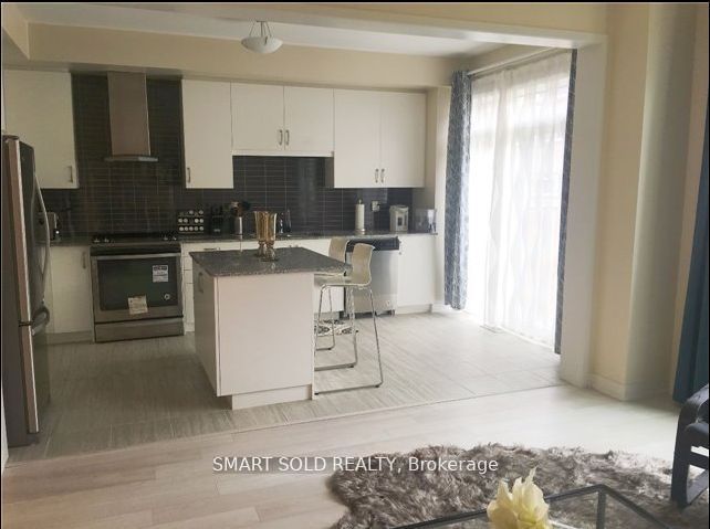 25 Avonmore Trail, Vaughan, ON L6A 4Y4 photo 5