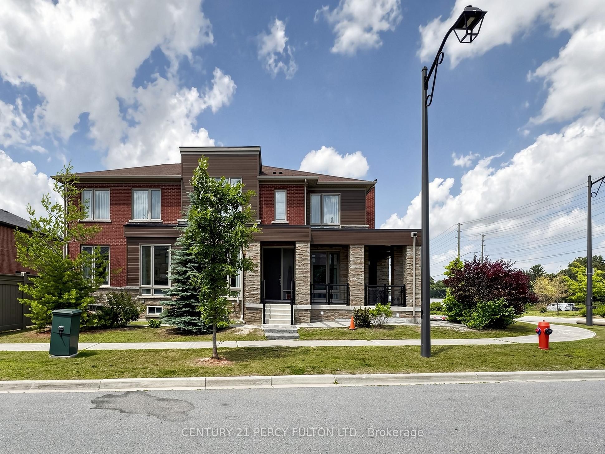 91 Badgerow Way, Aurora, ON L4G 0Z5 photo 3