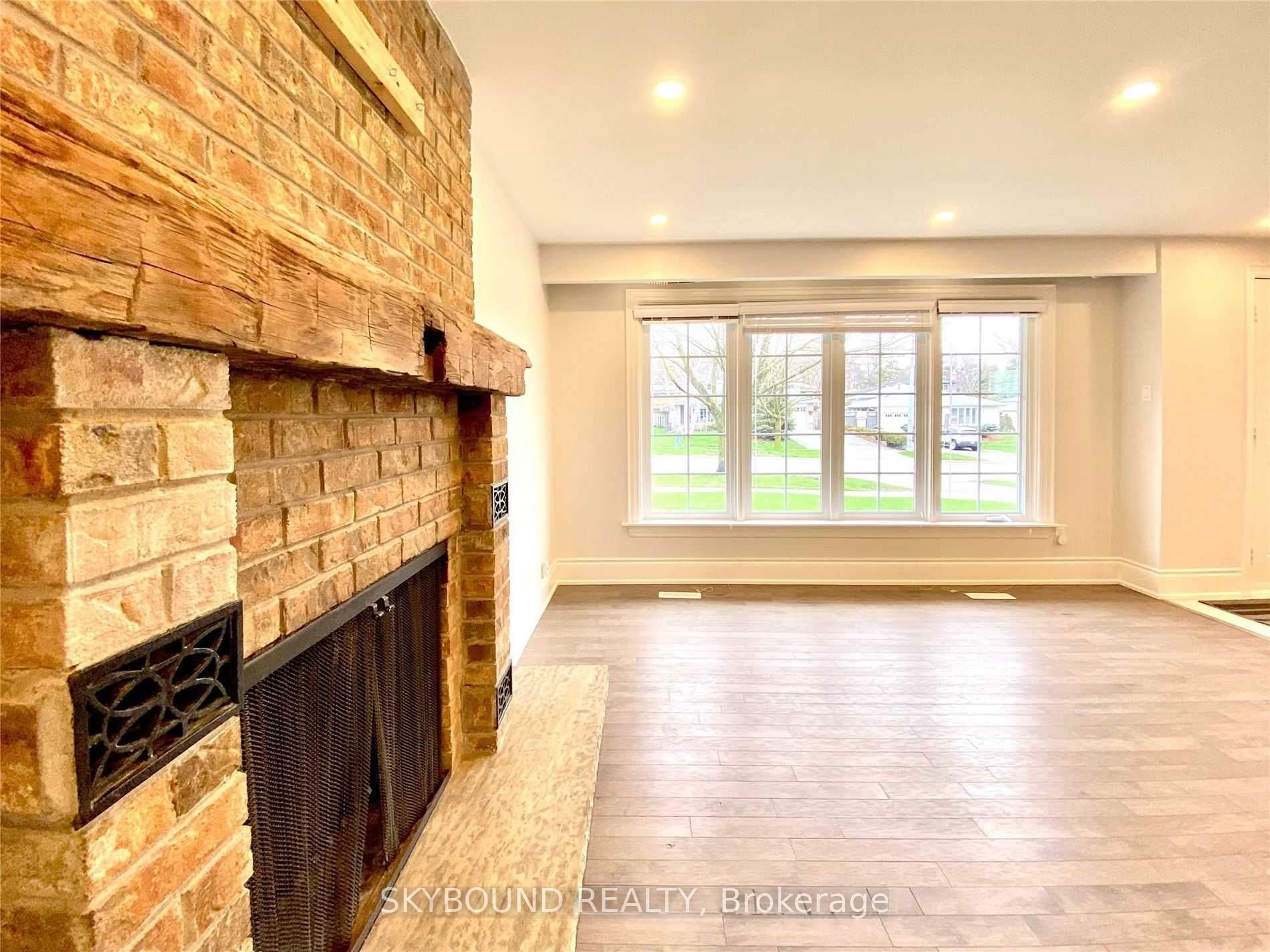 165 Orchard Heights Boulevard, Aurora, ON L4G 3A3 photo 5