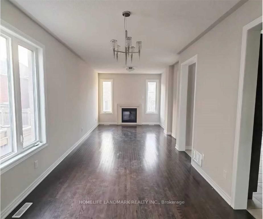 77 Reynolds Crescent, Aurora, ON L4G 0J1 photo 2