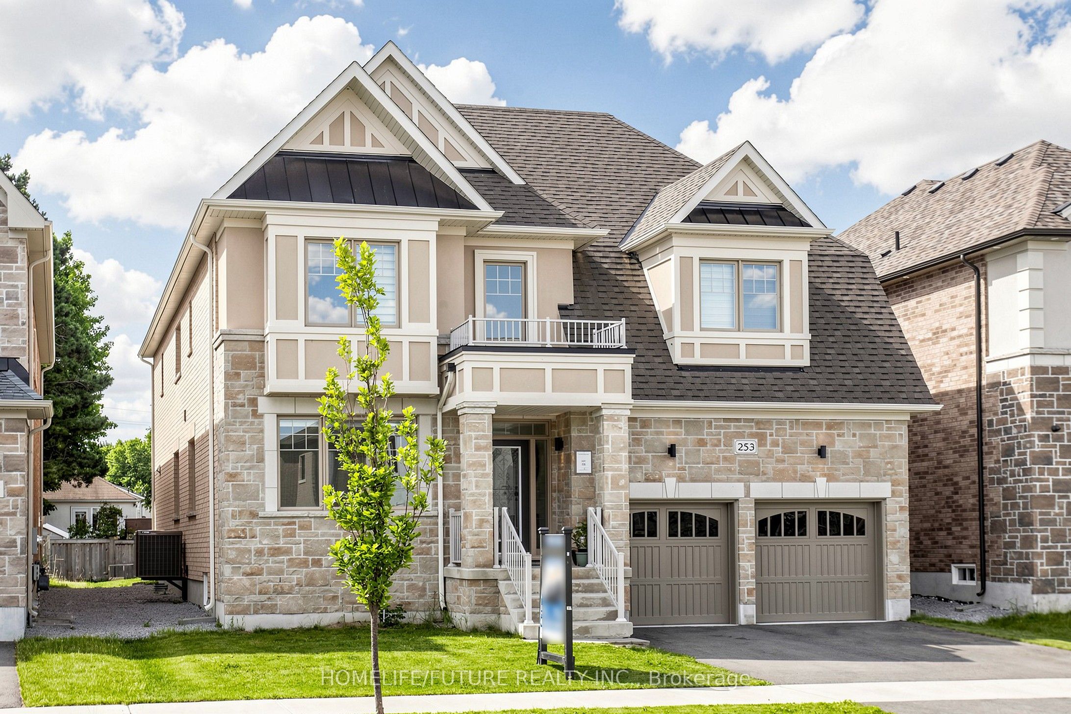253 Danny Wheeler Boulevard, Georgina, ON L4P 0J9 photo 2