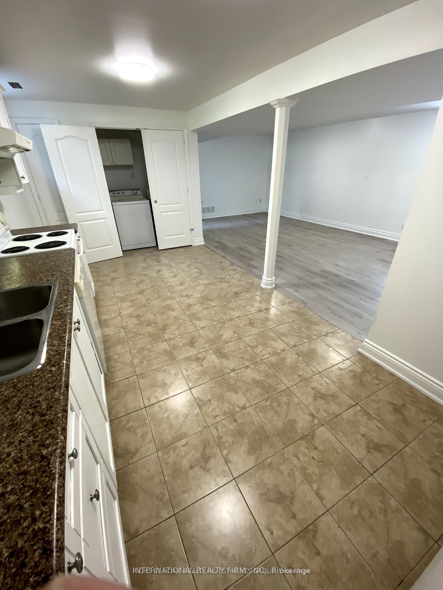 53 Belfry Drive Bsmt, Newmarket, ON L3Y 3E9 photo 5