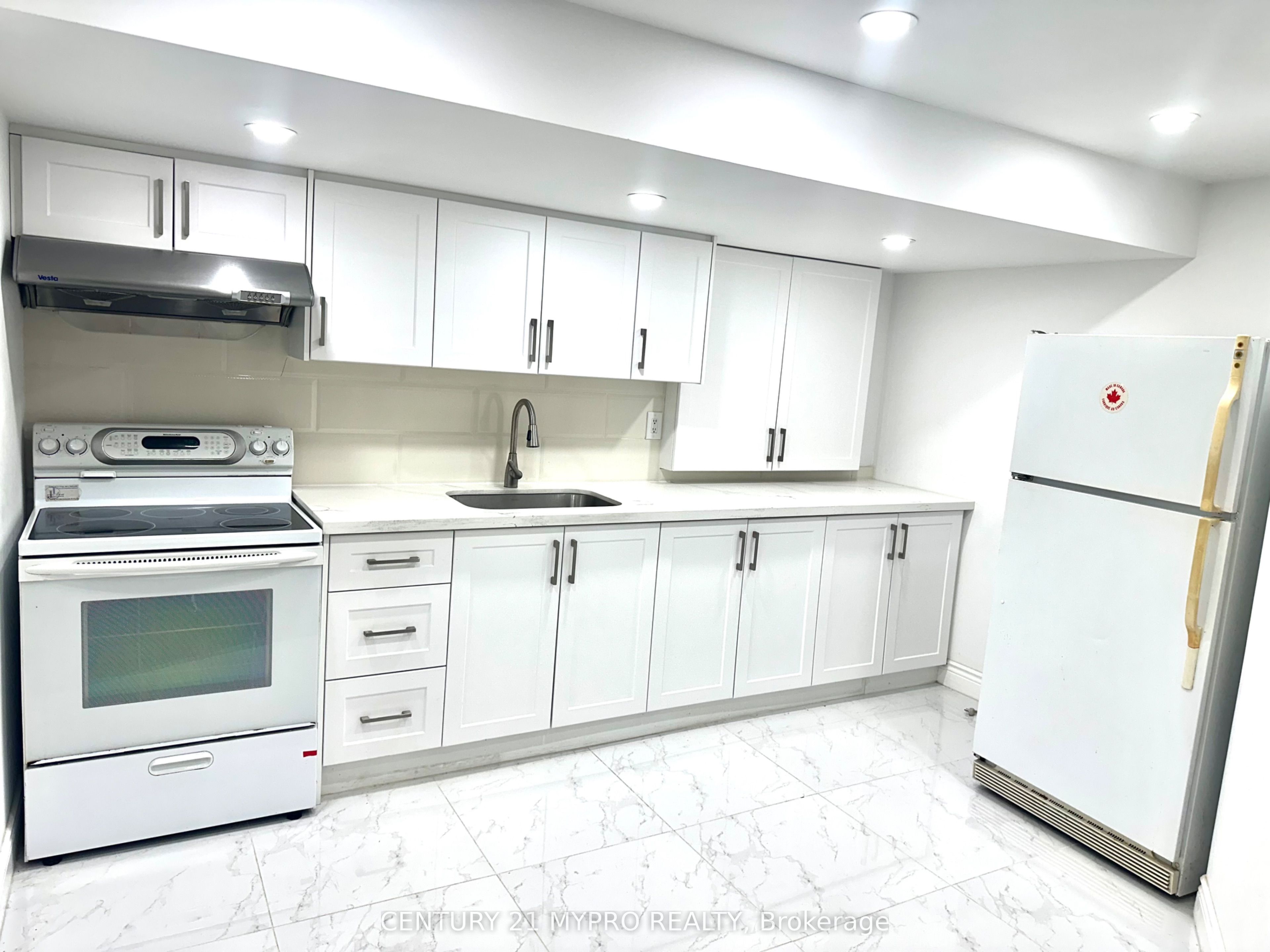 102 Worthing Avenue, Markham, ON L3S 4J9 photo 2