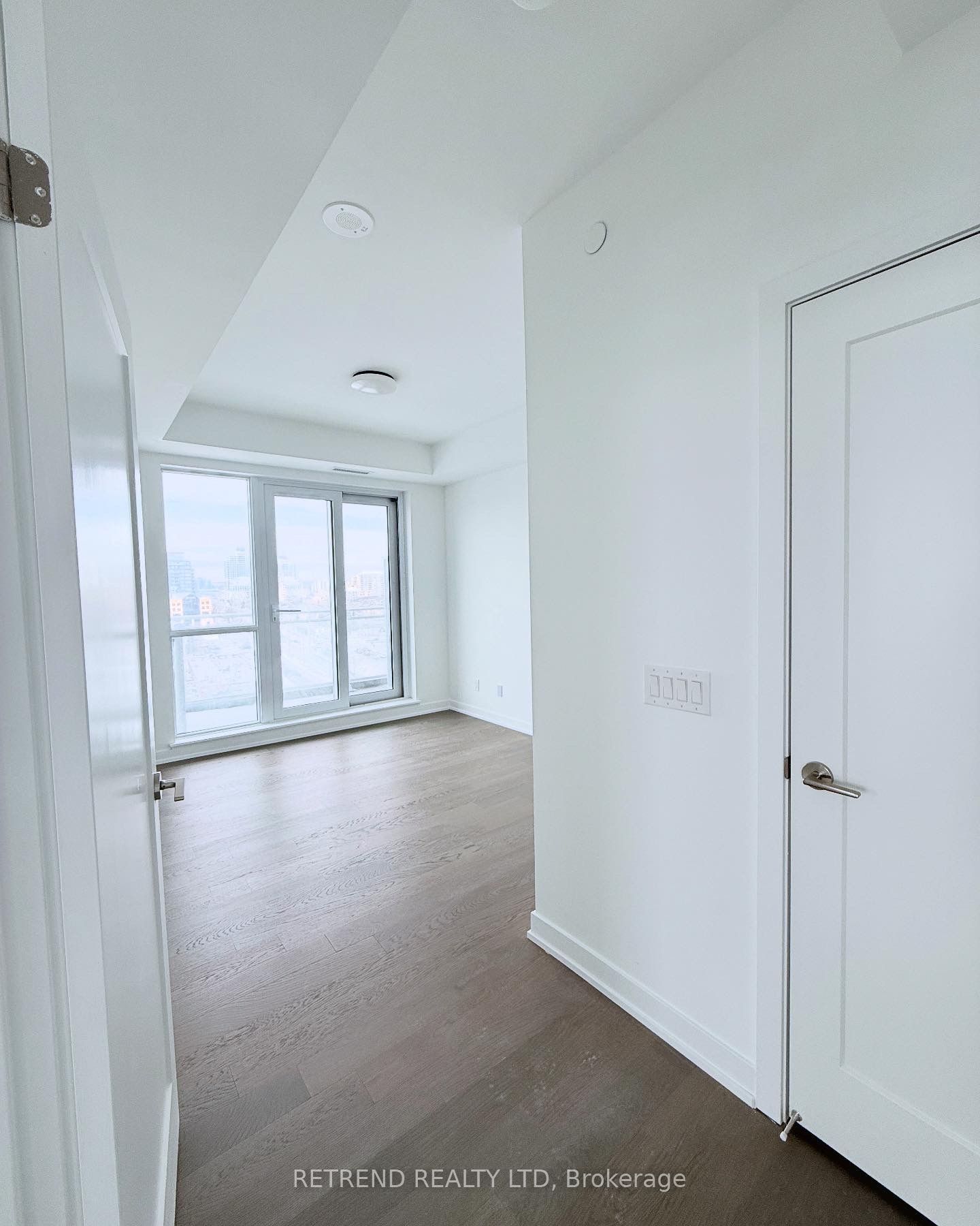 8888 Yonge Street 902, Richmond Hill, ON L4C 6Z1 photo 5