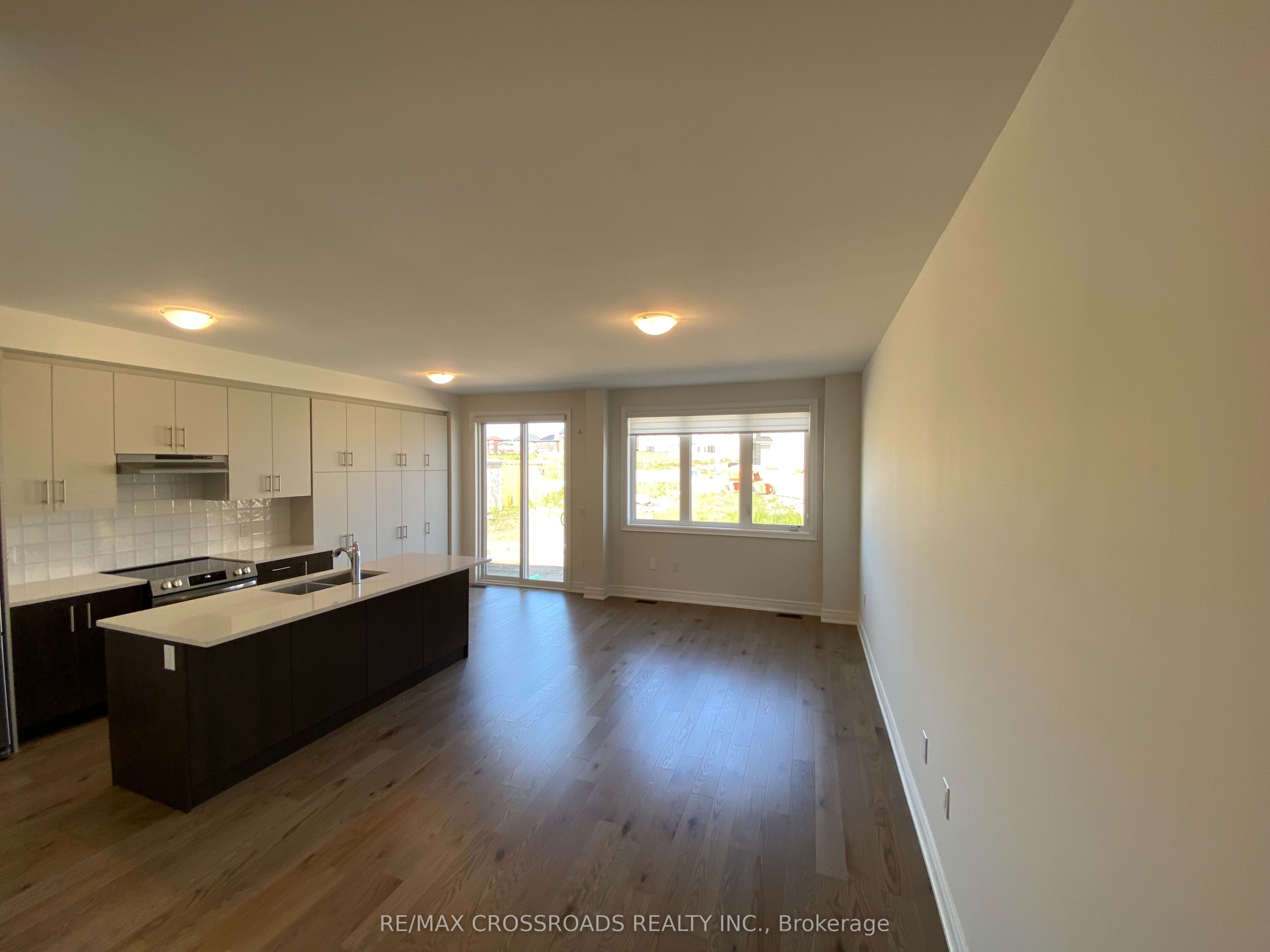 4 Kamper Avenue, Richmond Hill, ON L4E 1M4 photo 5