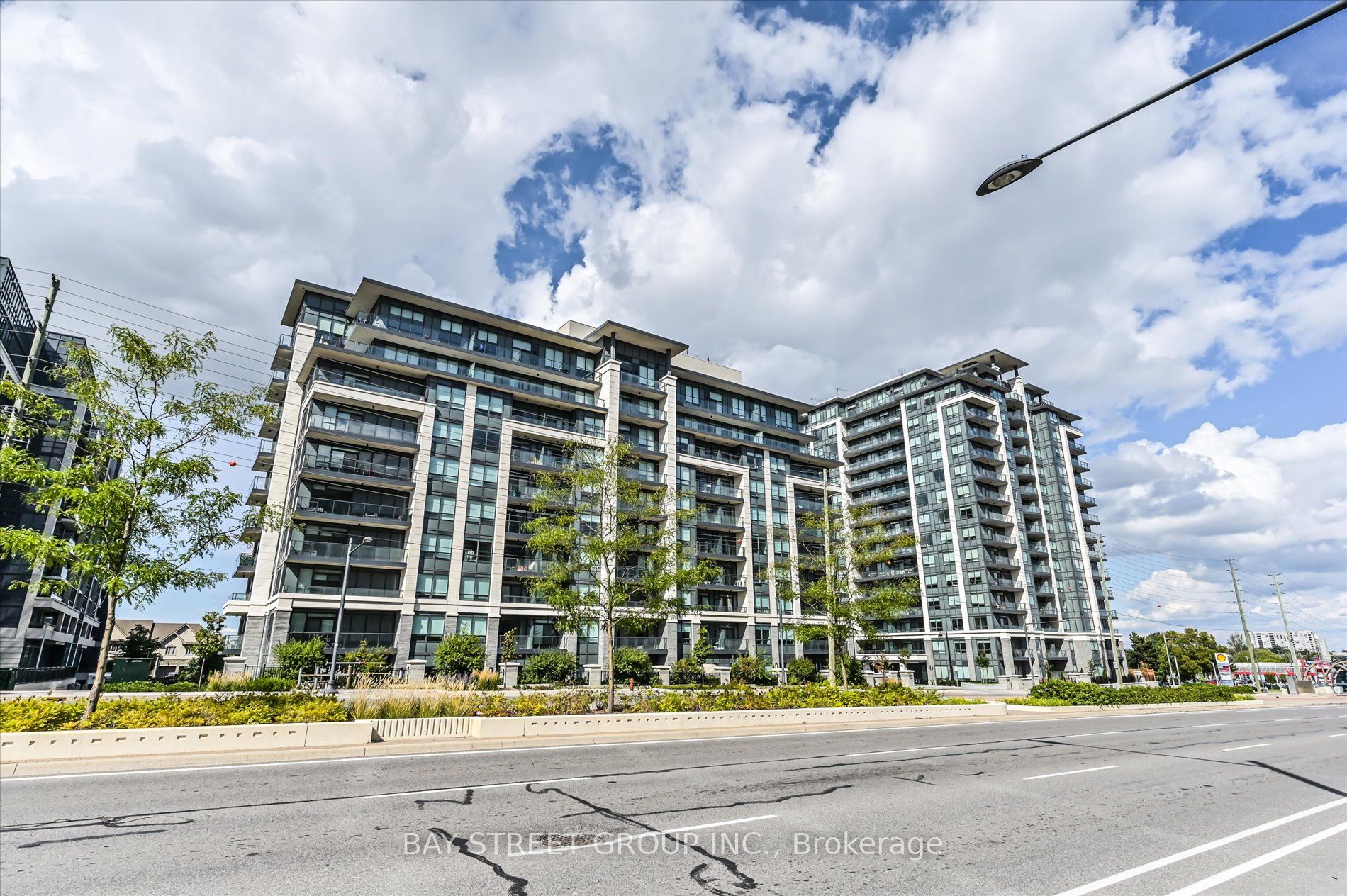398 Highway 7 Road E Ph06, Richmond Hill, ON L4B 1A7 photo 2
