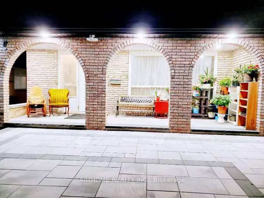 28 Castle Harbour Lane W Basement Apartment, Markham, ON L3T 3A2 photo 2