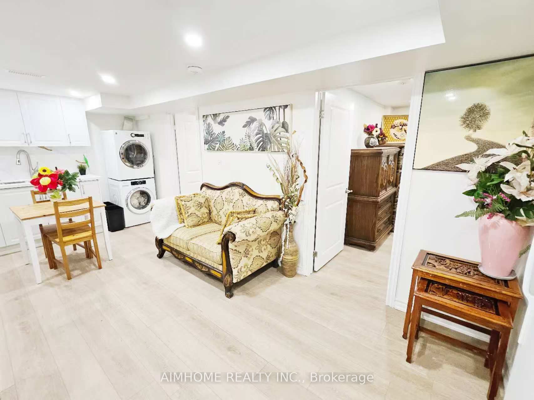 28 Castle Harbour Lane W Basement Apartment, Markham, ON L3T 3A2 photo 3