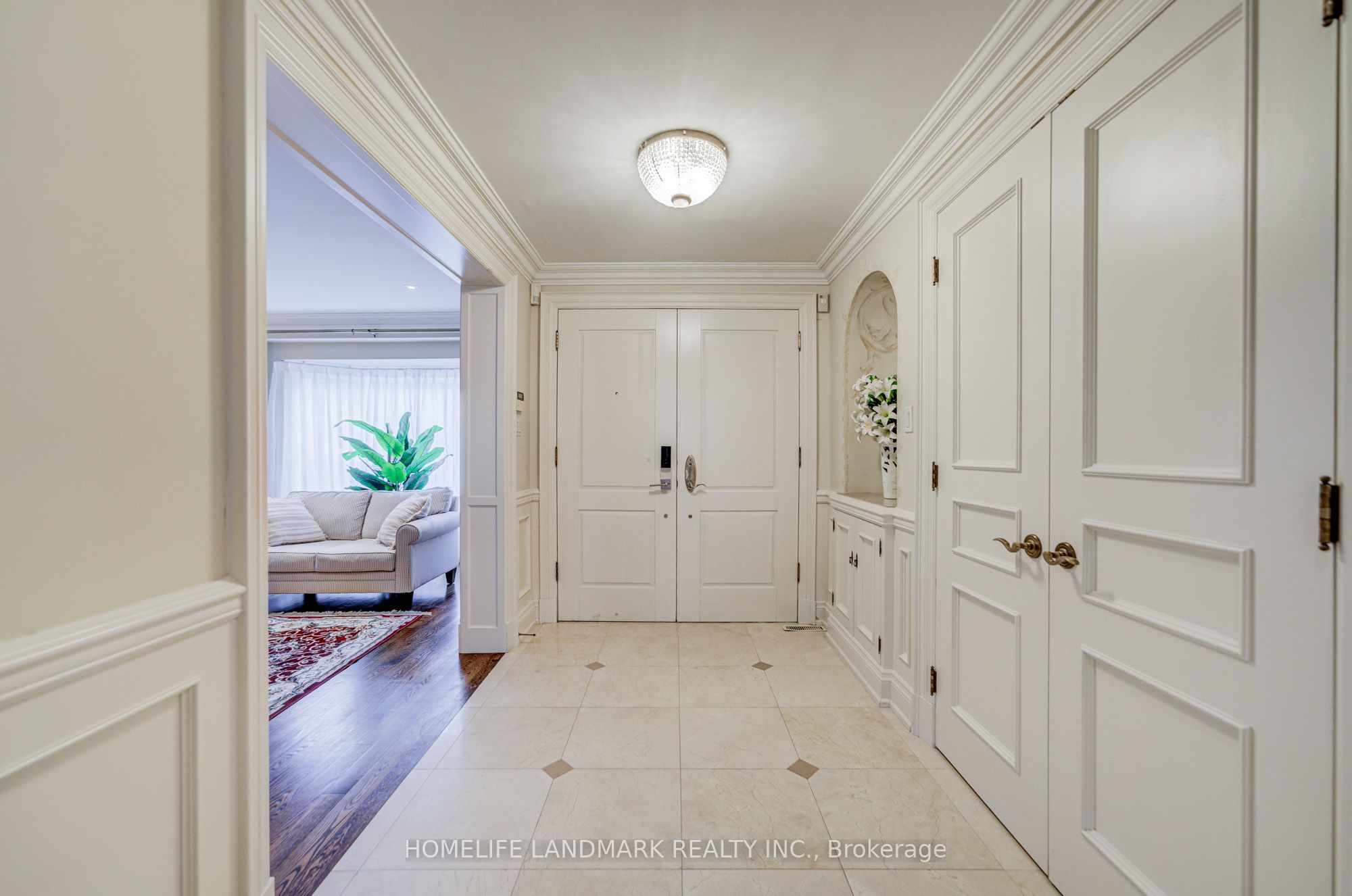 37 Maimonides Court, Vaughan, ON L4J 4X8 photo 5