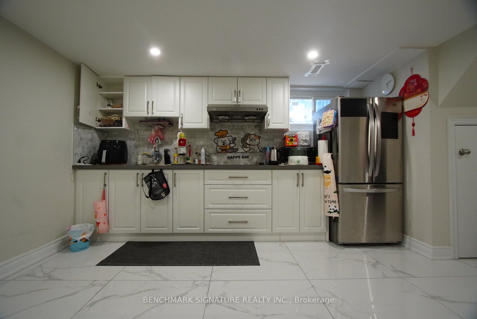 220 Lucas Street Bsmt, Richmond Hill, ON L4C 4P7 photo 2