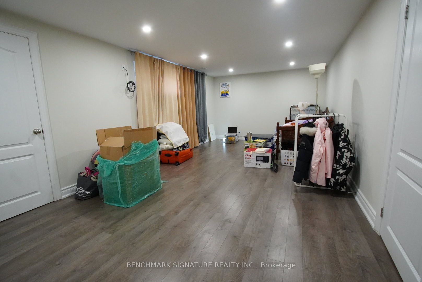 220 Lucas Street Bsmt, Richmond Hill, ON L4C 4P7 photo 4