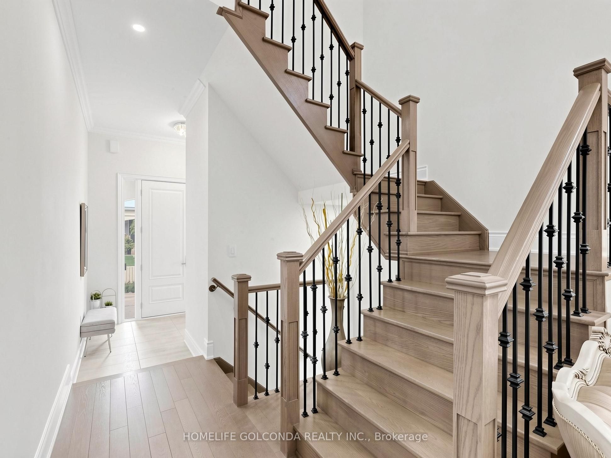 73 Menotti Drive, Richmond Hill, ON L4E 1G7 photo 3