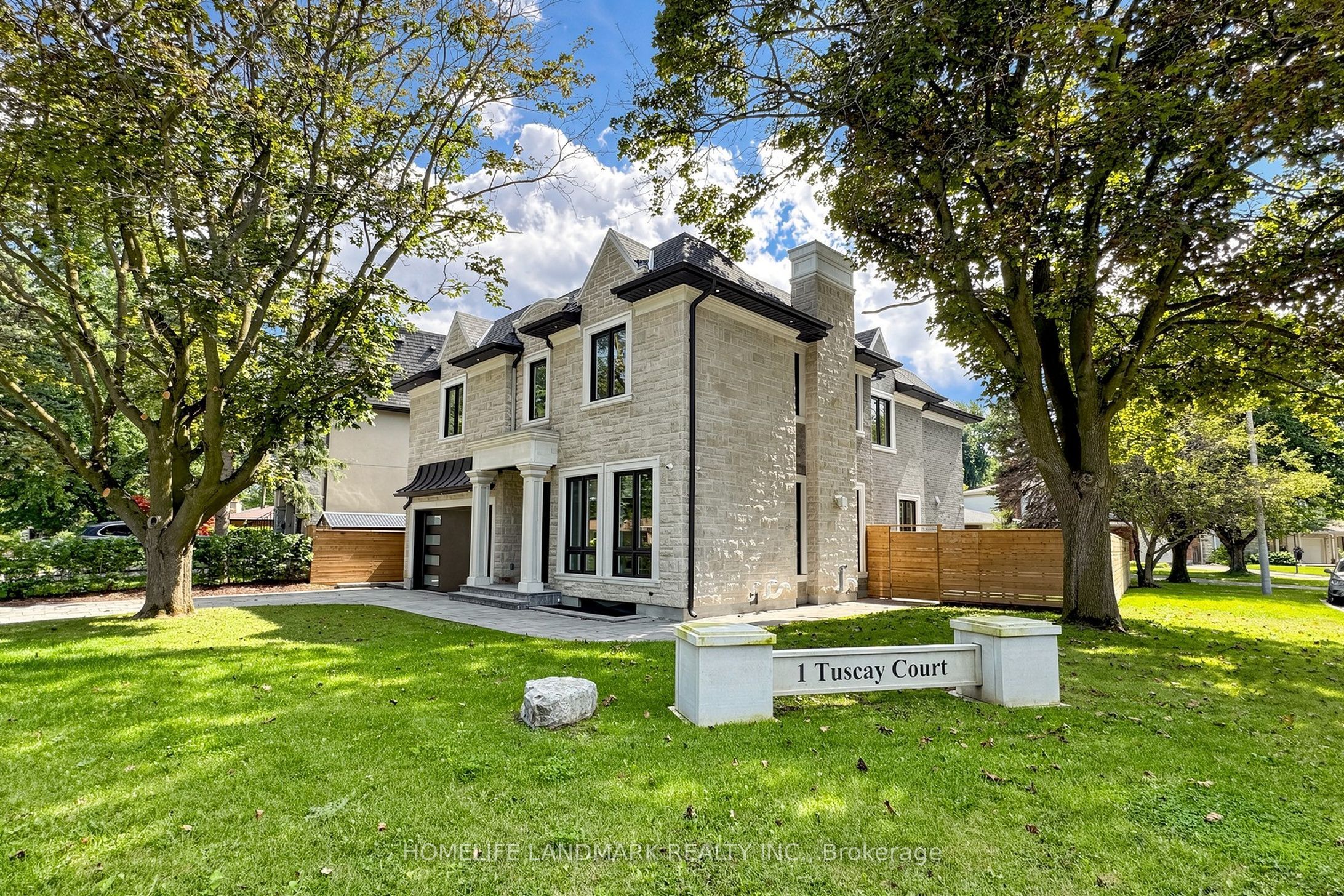 1 Tuscay Court, Markham, ON L3R 1V2 photo 2