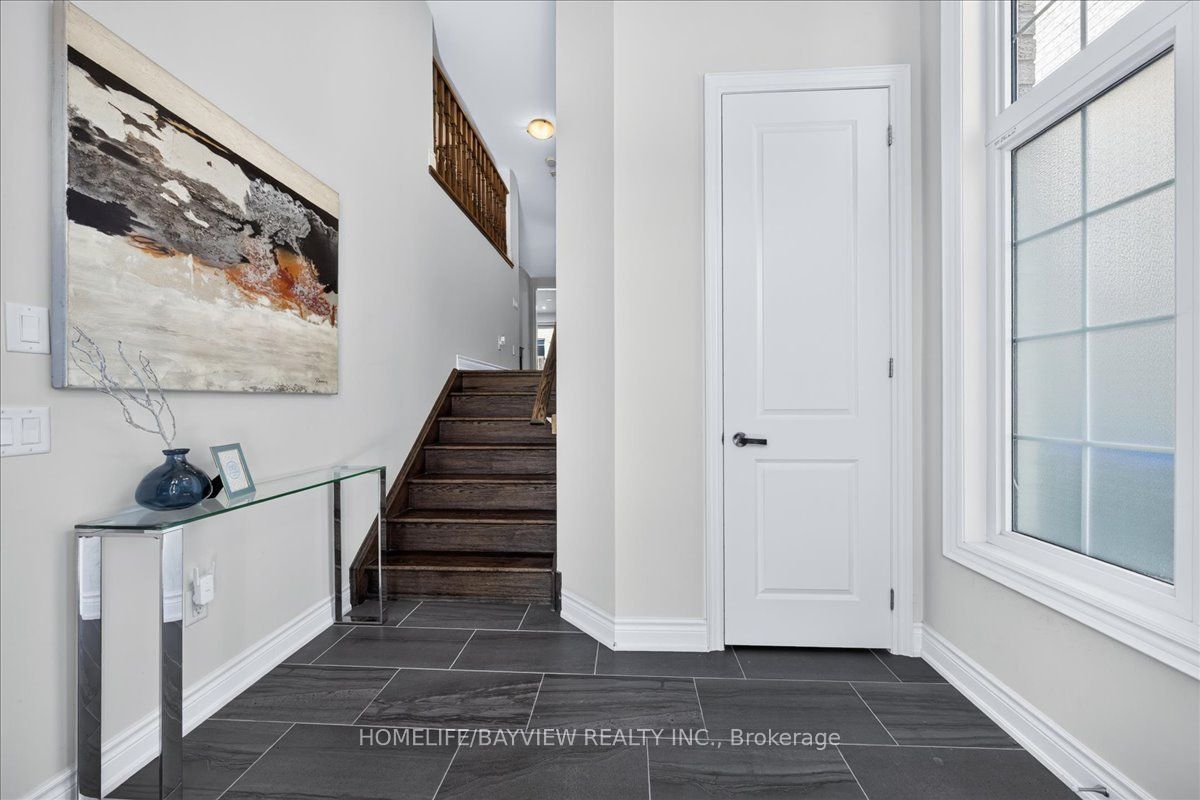 66 Hodgson Road, Bradford West Gwillimbury, ON L3Z 0V5 photo 4