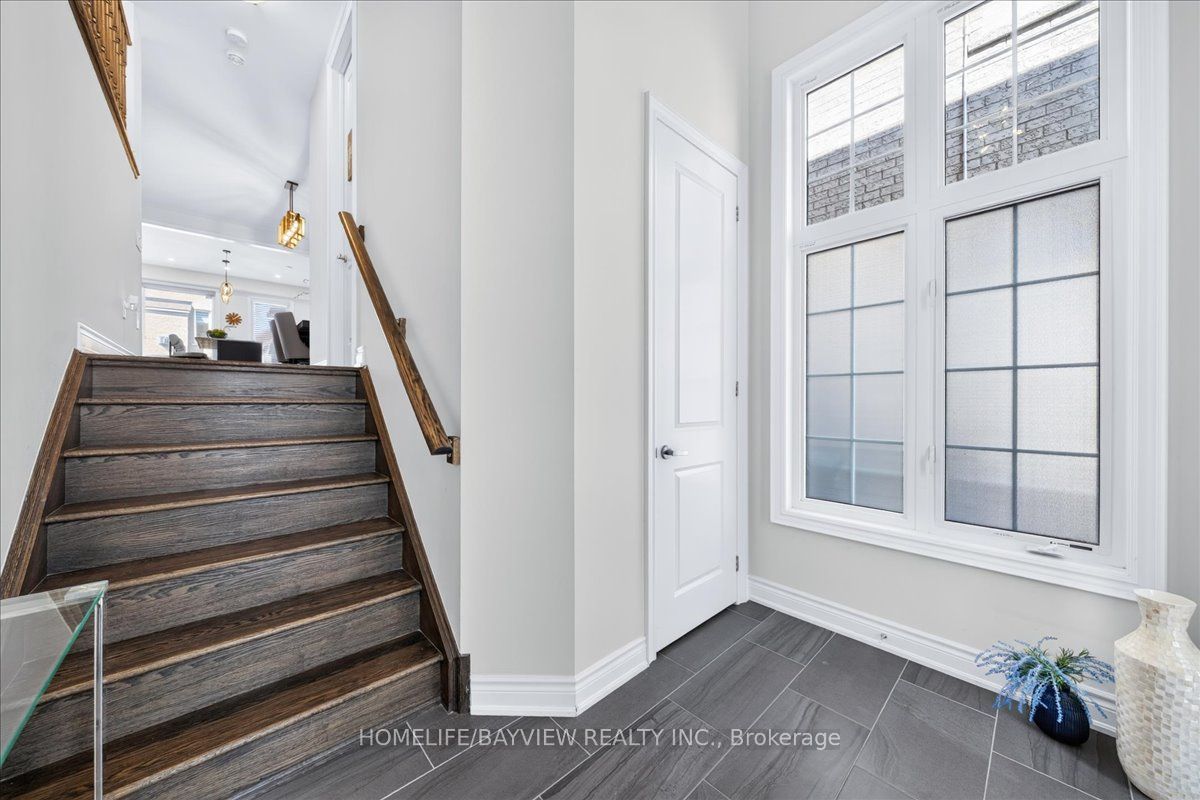 66 Hodgson Road, Bradford West Gwillimbury, ON L3Z 0V5 photo 5