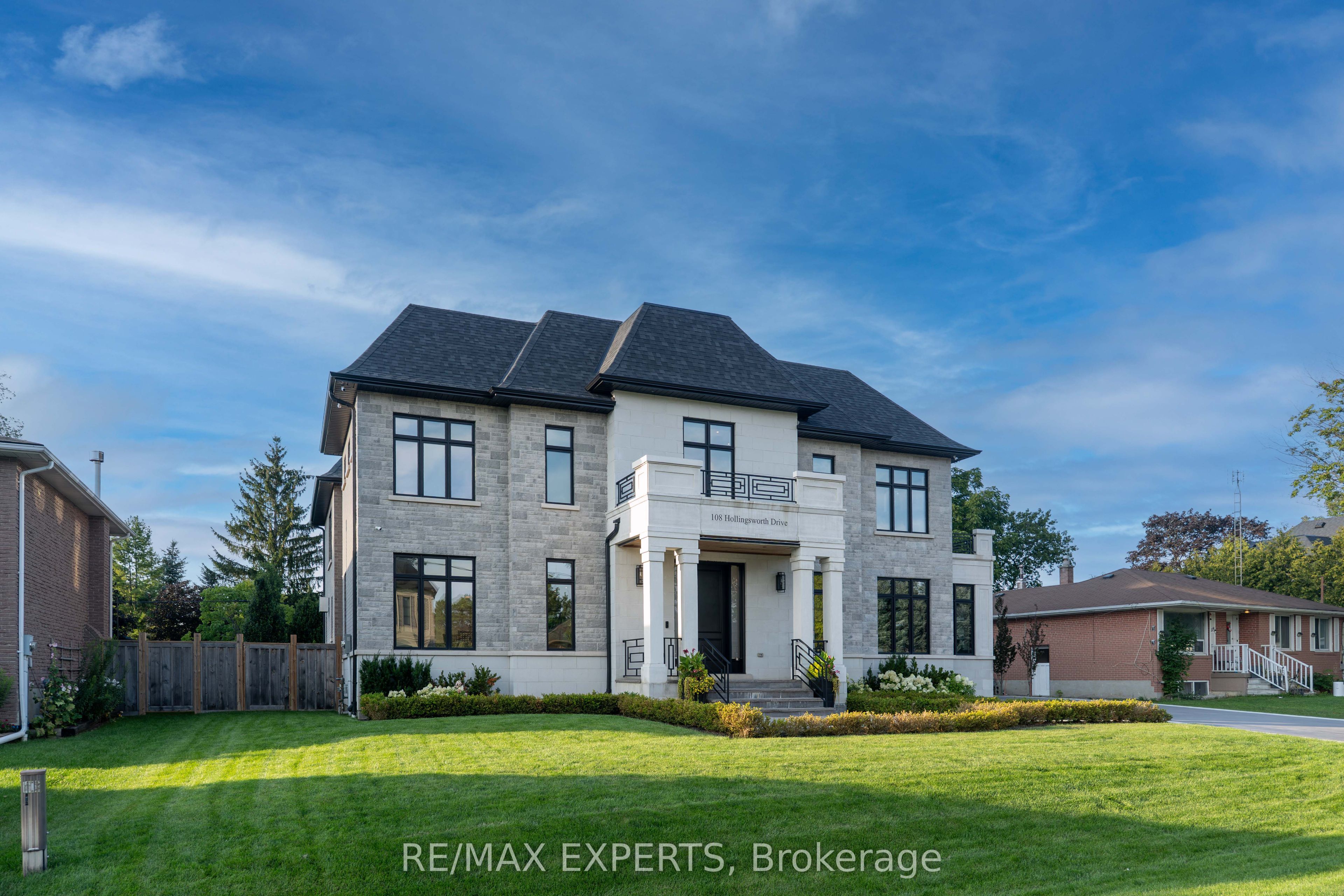 108 Hollingsworth Drive, King, ON L7B 1G4 photo 3