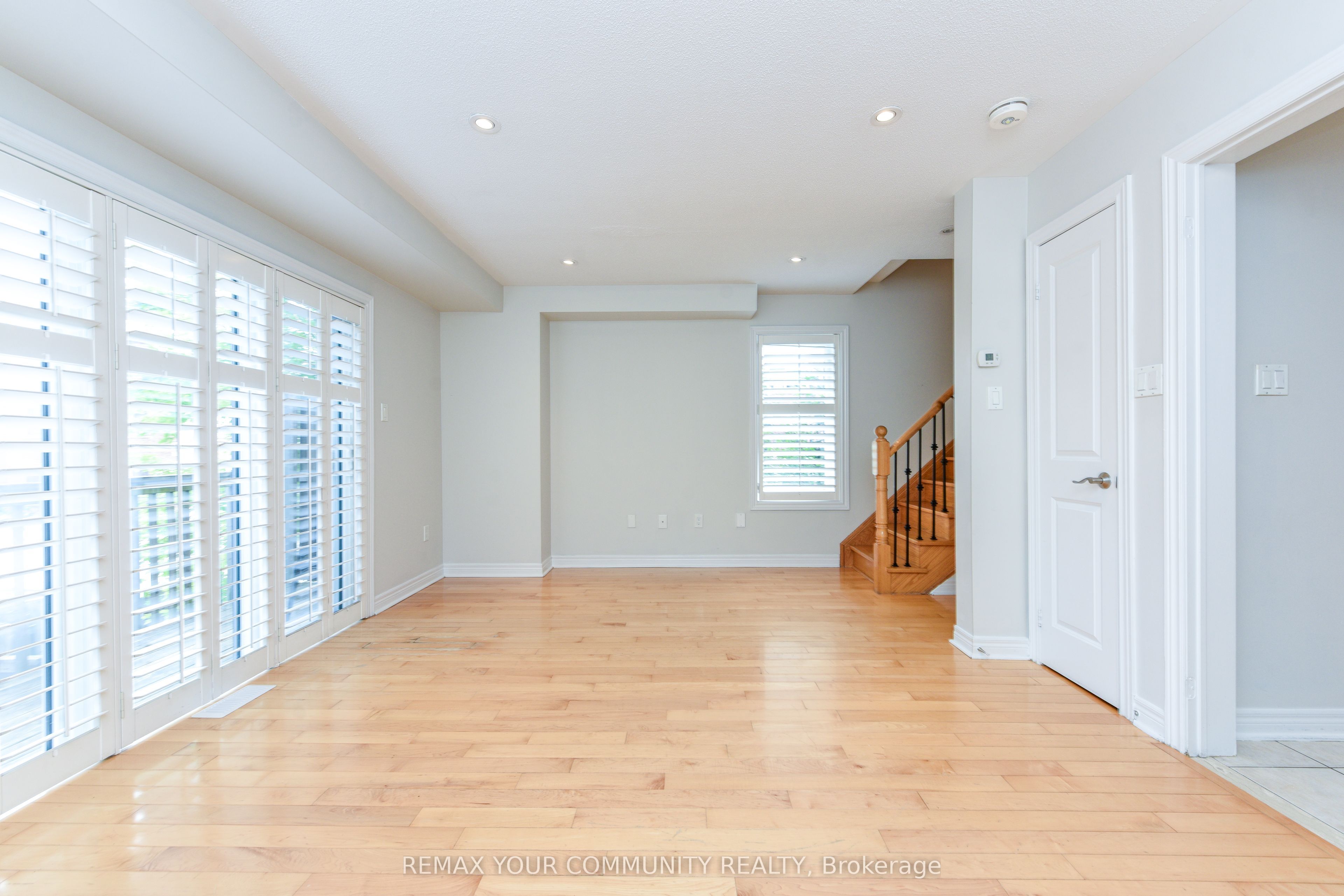 20 Wallace Street 6, Vaughan, ON L4L 2P3 photo 5