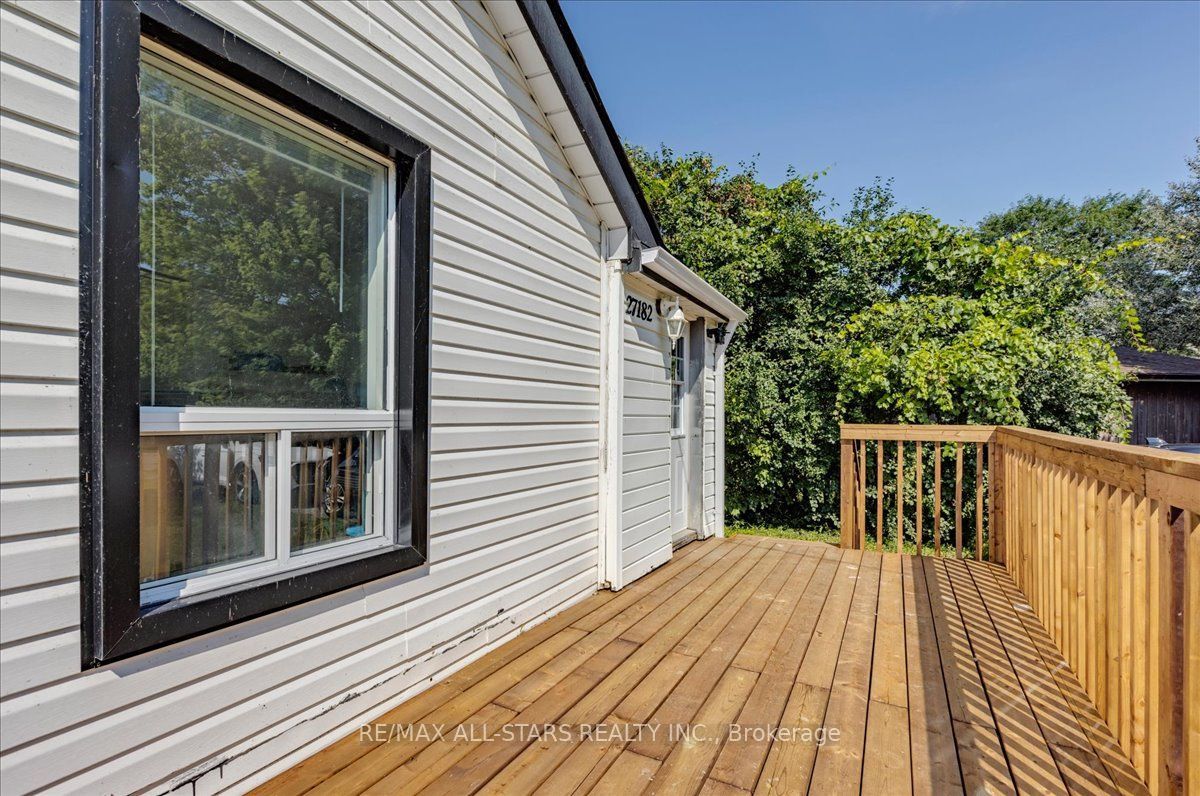 27182 Woodbine Avenue, Georgina, ON L4P 3E9 photo 4