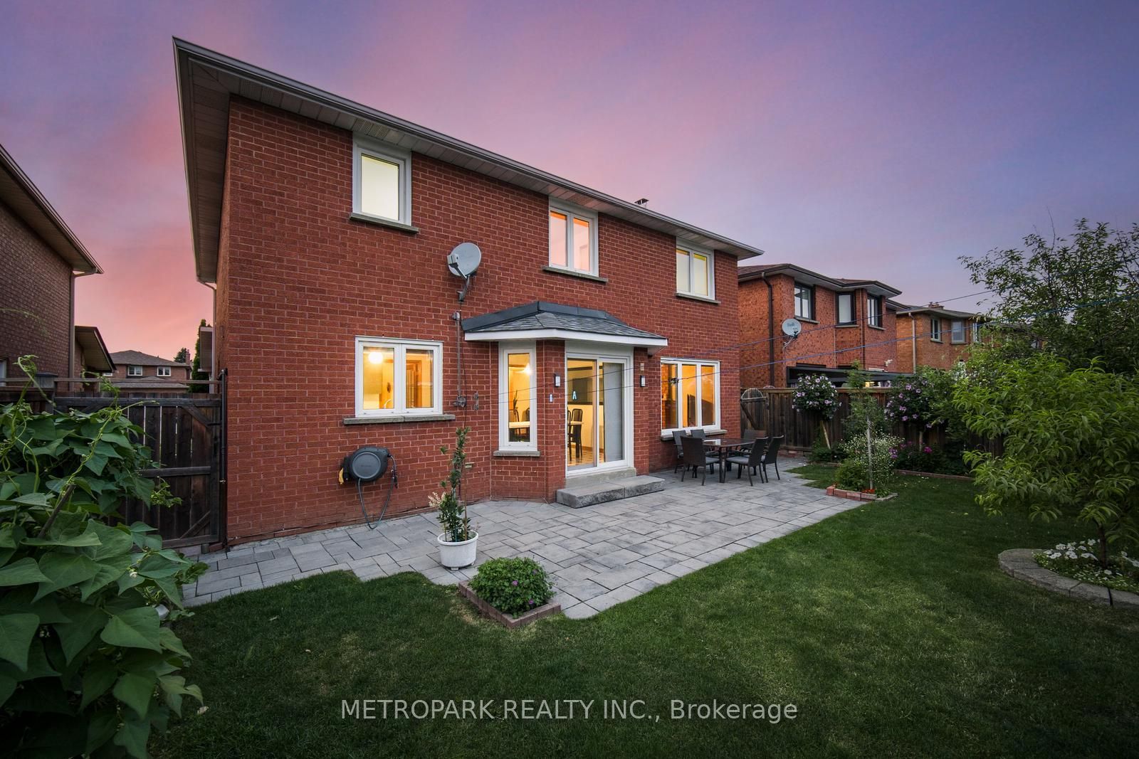87 Belview Avenue, Vaughan, ON L4L 5N7 photo 2