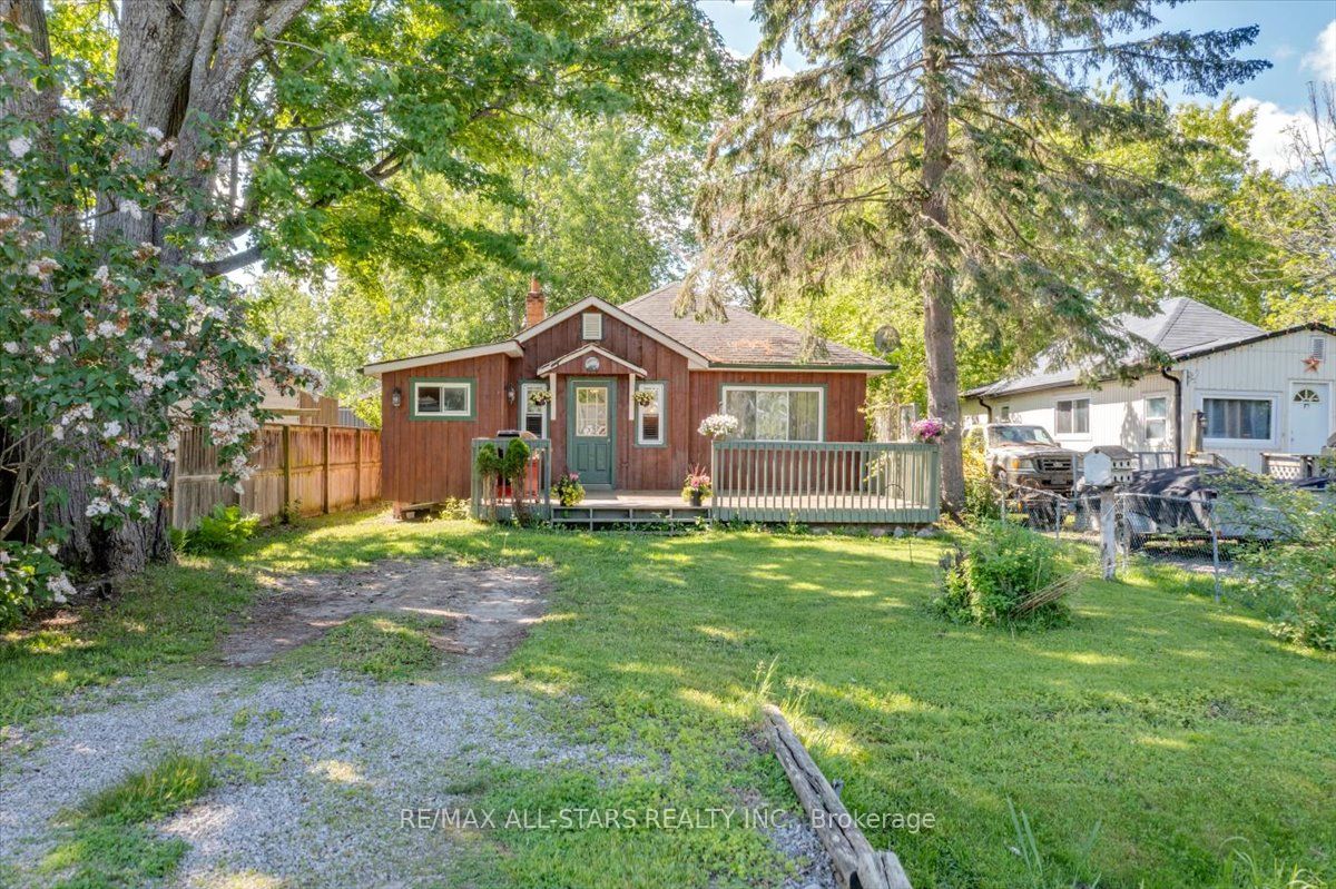 1061 2nd Line, Innisfil, ON L0L 1R0 photo 3