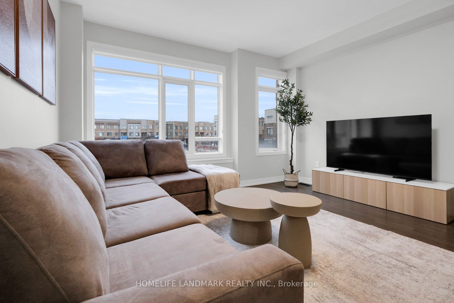 217 Salterton Circle, Vaughan, ON L6A 4Z2 photo 3