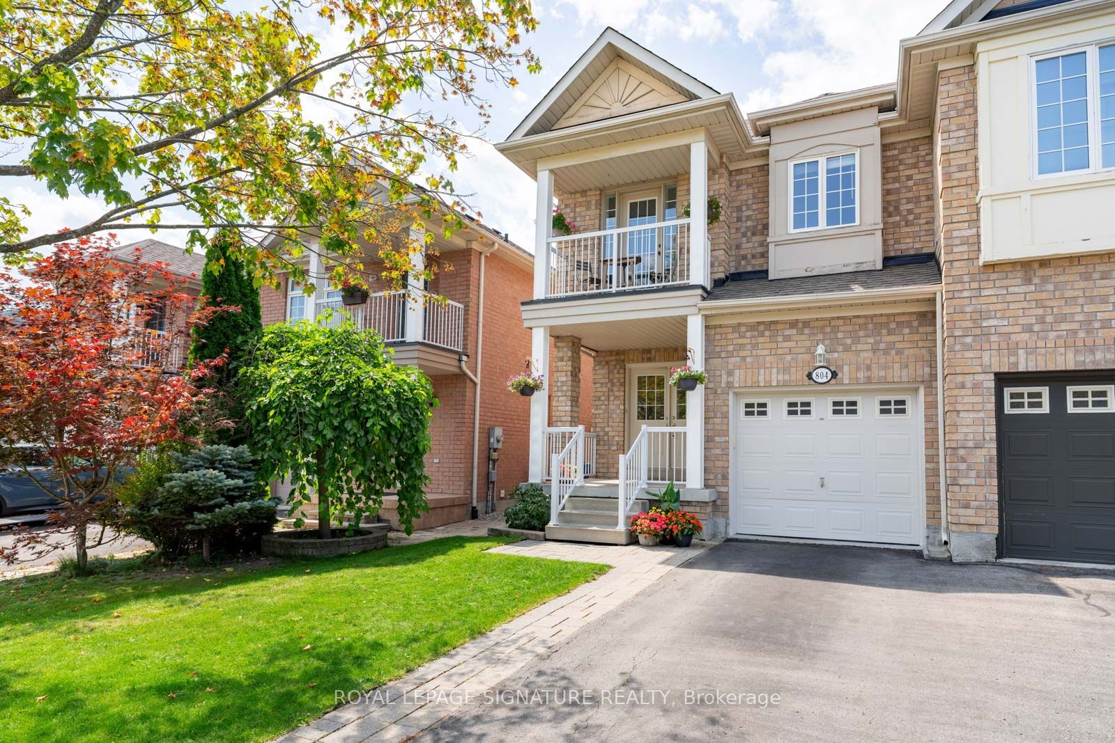 804 Sisler Avenue, Newmarket, ON L3X 2T7