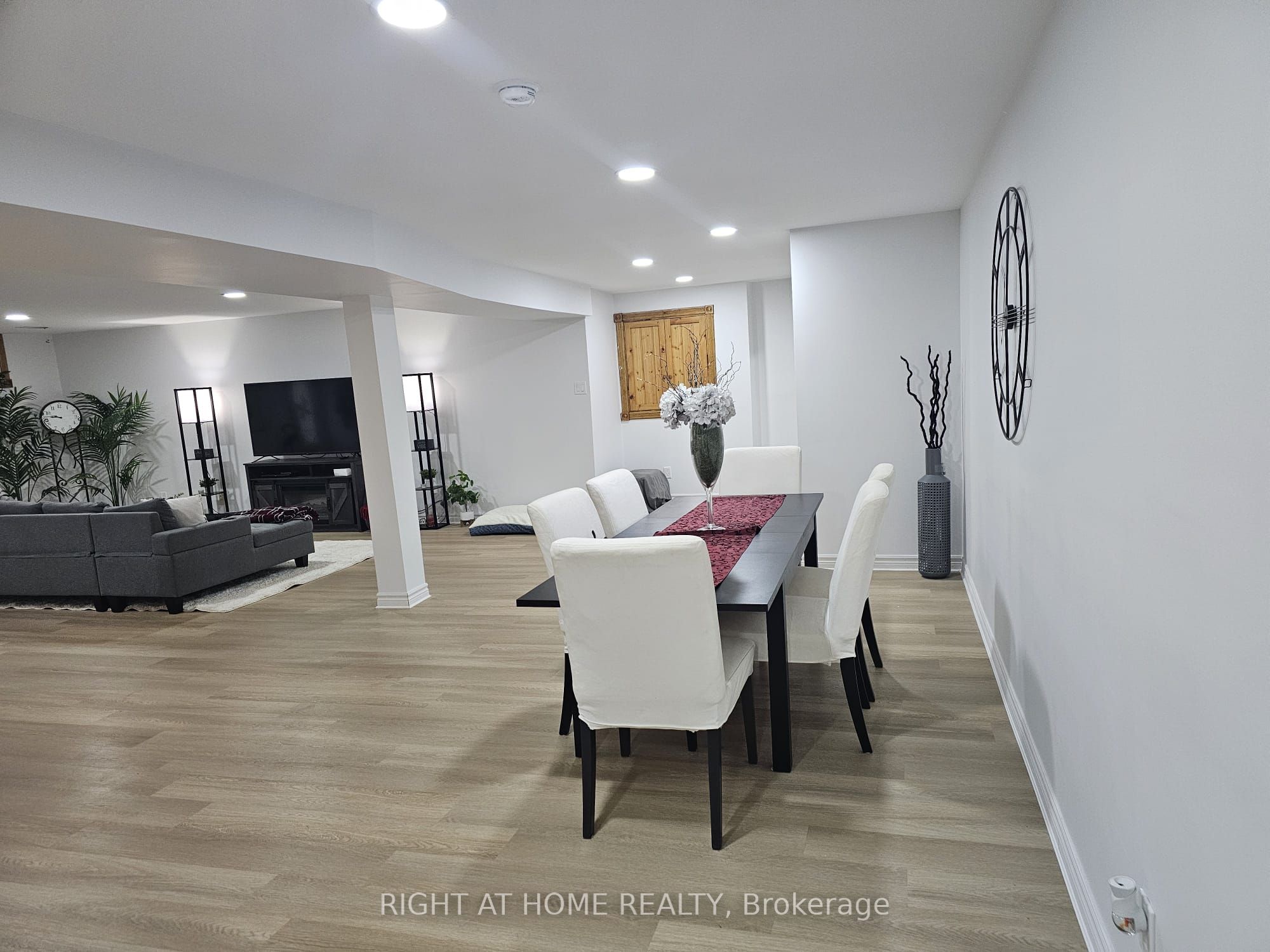 33 Country Heights Drive, Richmond Hill, ON L4E 3M8 photo 5