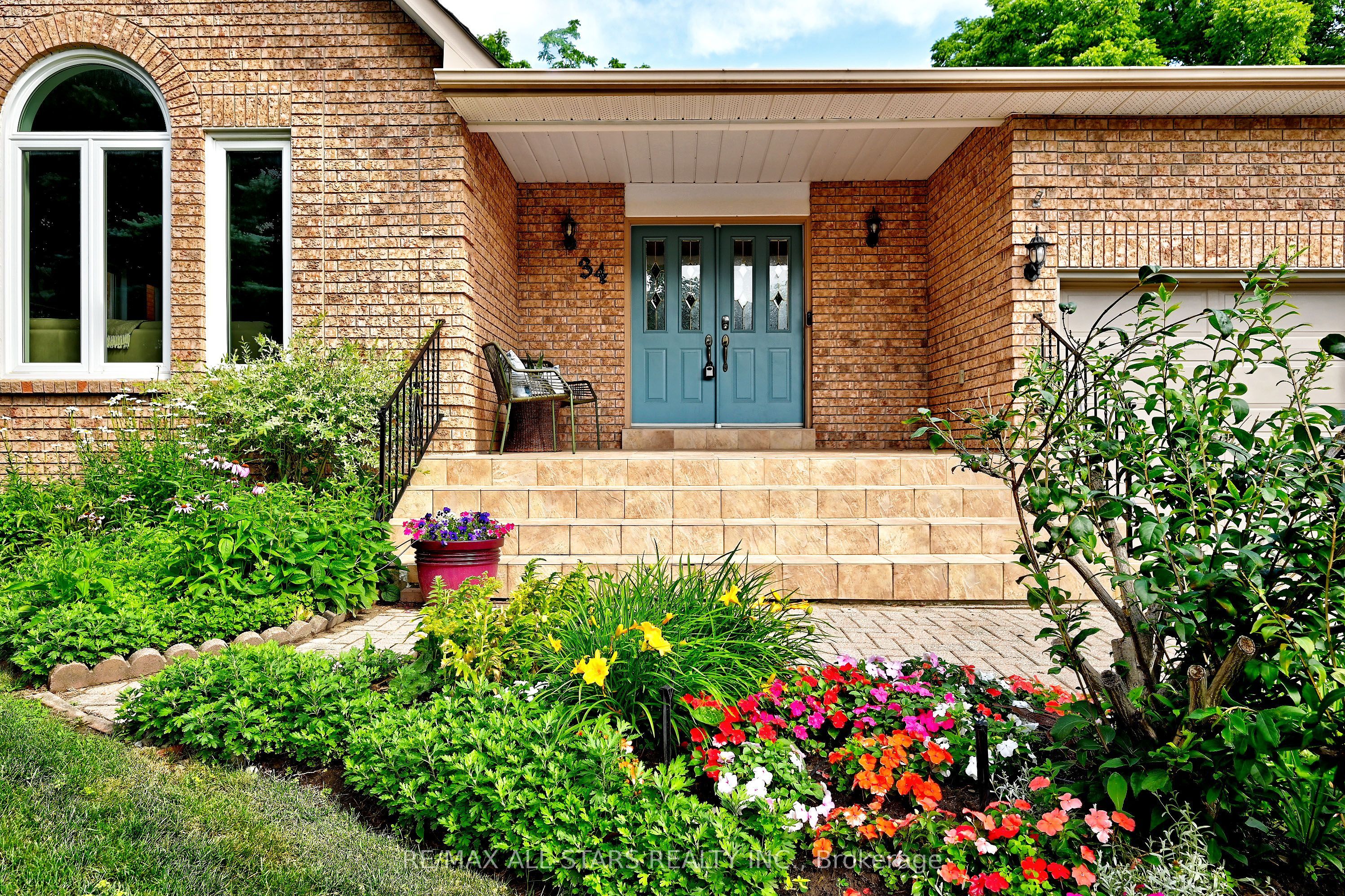 34 Captain Armstrong Lane, Markham, ON L3P 3C9 photo 2