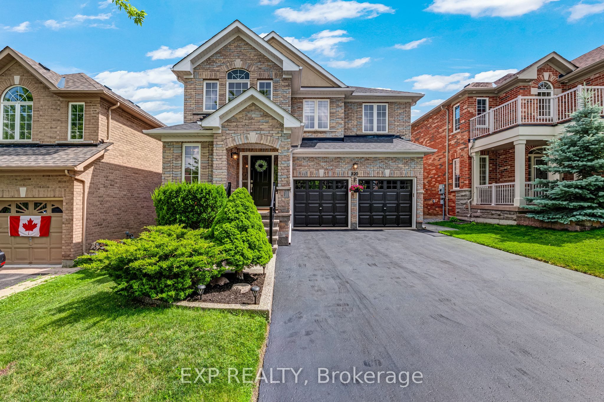 320 Dowson Loop, Newmarket, ON L3X 3G2