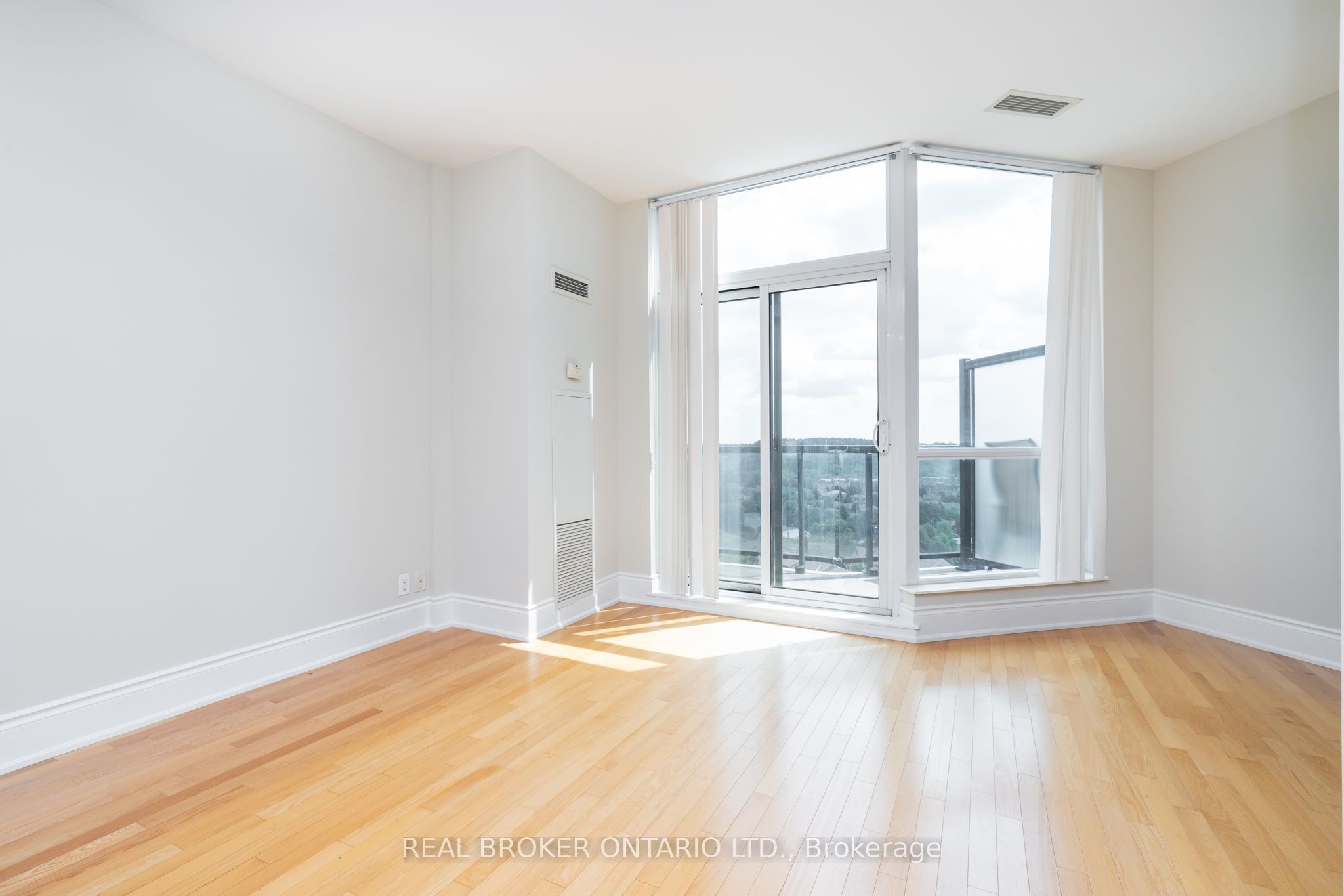 18 Harding Boulevard PH208, Richmond Hill, ON L4C 0T3 photo 5