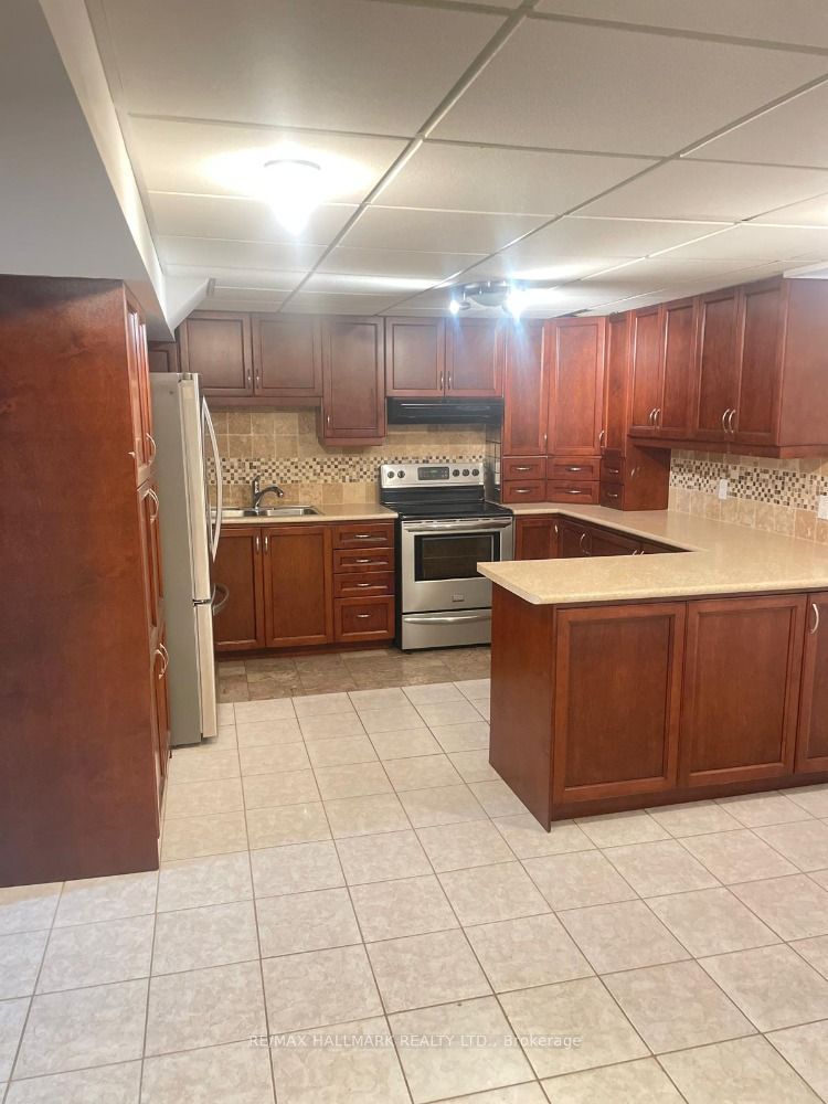 31 Bellona Street Basement, Vaughan, ON L4L 6P8