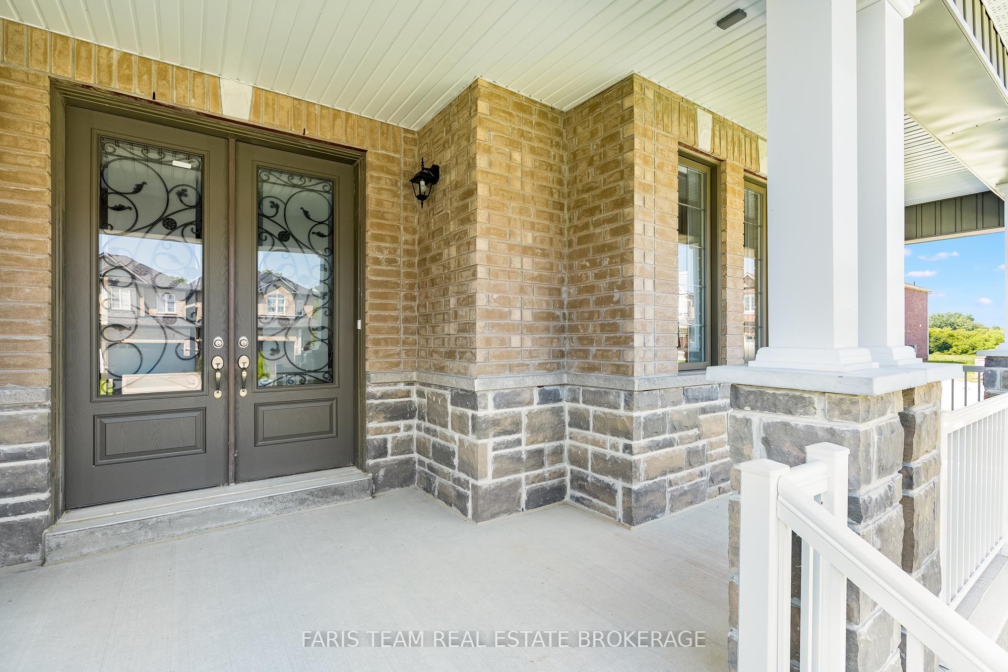 63 Wood Crescent, Essa, ON L3W 0M5 photo 4