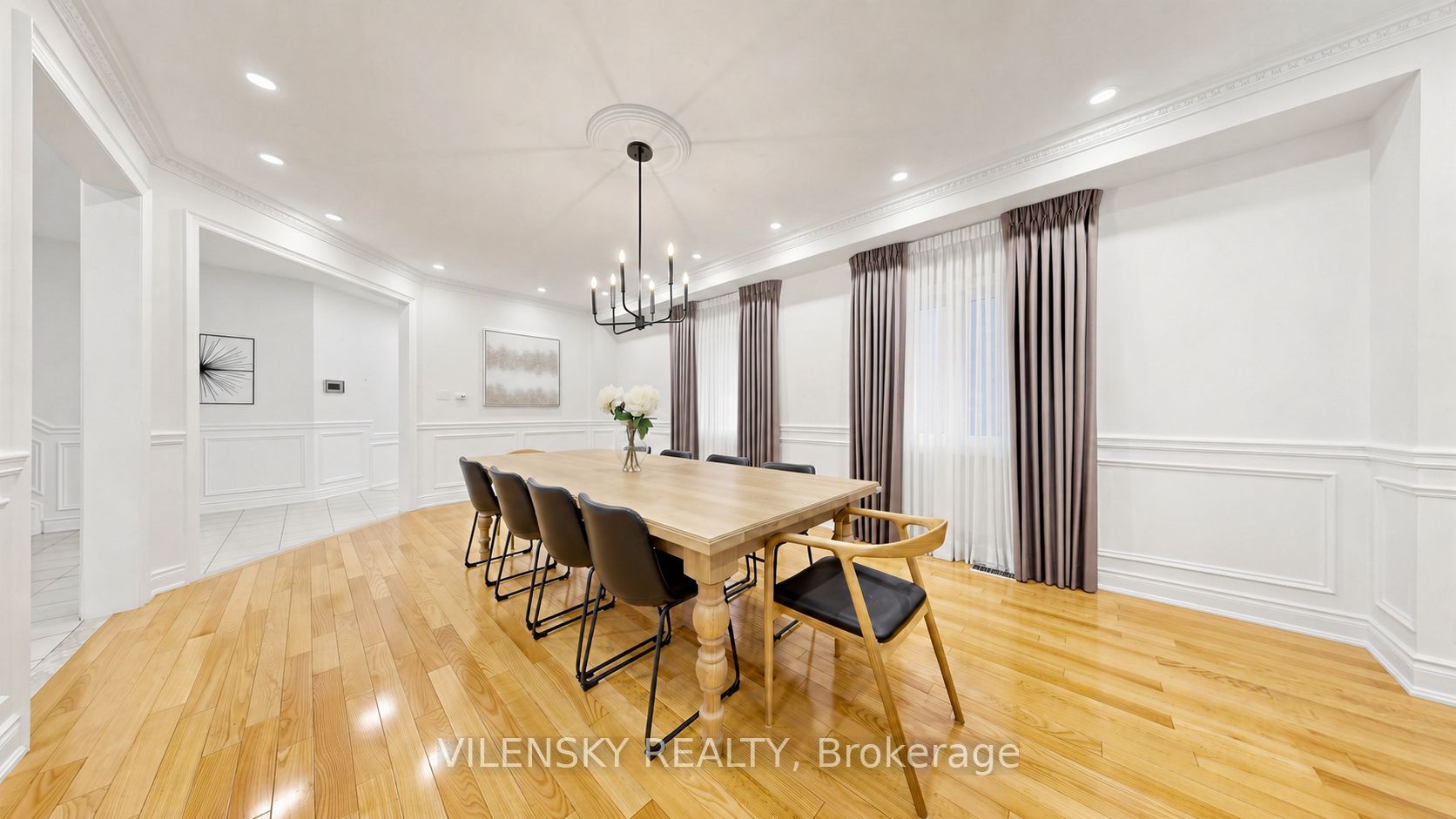 464 Apple Blossom Drive, Vaughan, ON L4J 9A2 photo 3