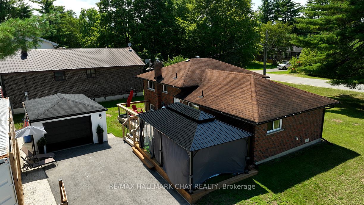 29 Lee Avenue, Essa, ON L0M 1B0 photo 3