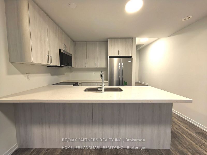 107 MATAWIN Lane, Richmond Hill, ON L4B 0H7 photo 4