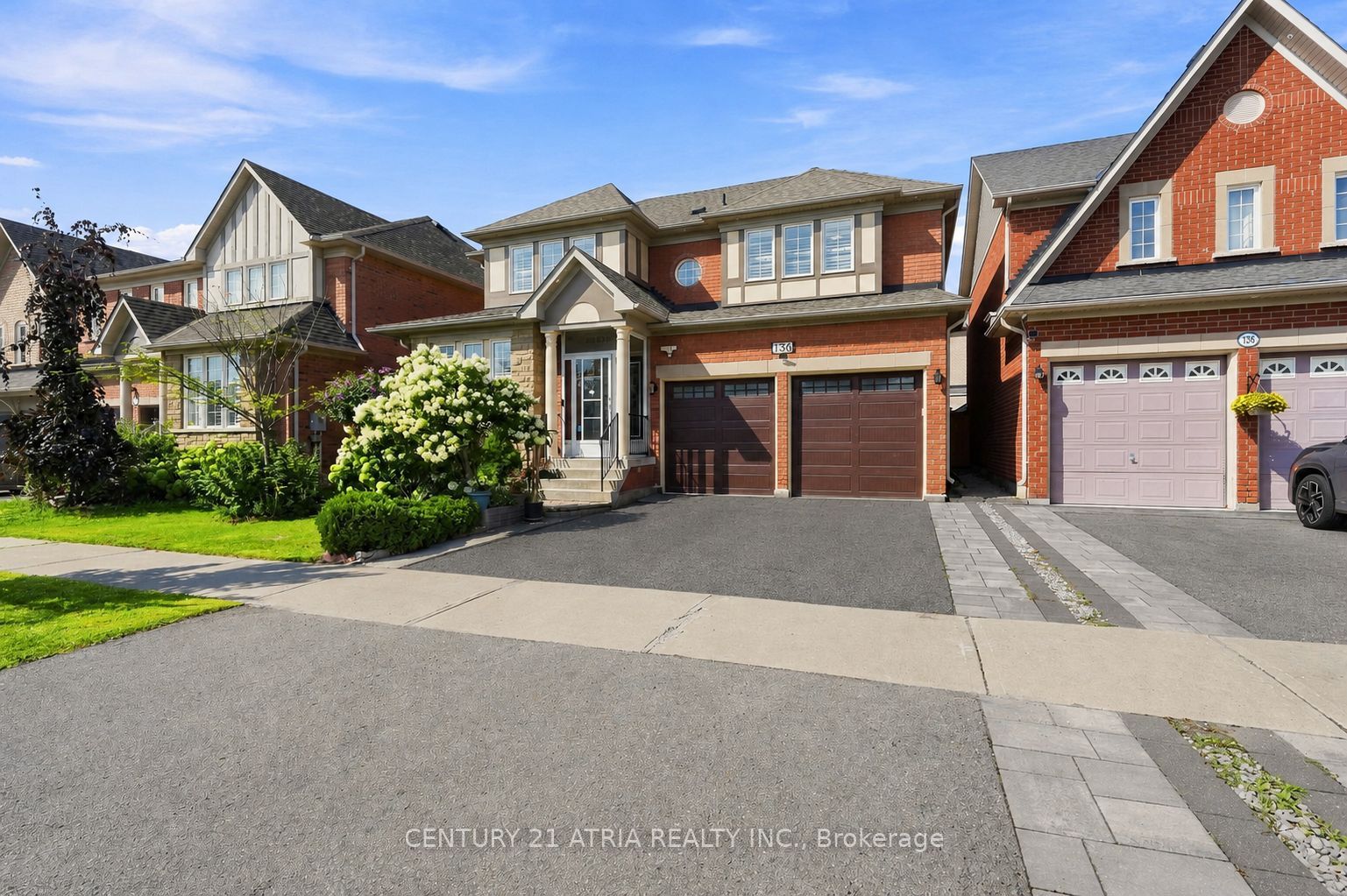 136 Rollinghill Road, Richmond Hill, ON L4E 4E1 photo 3