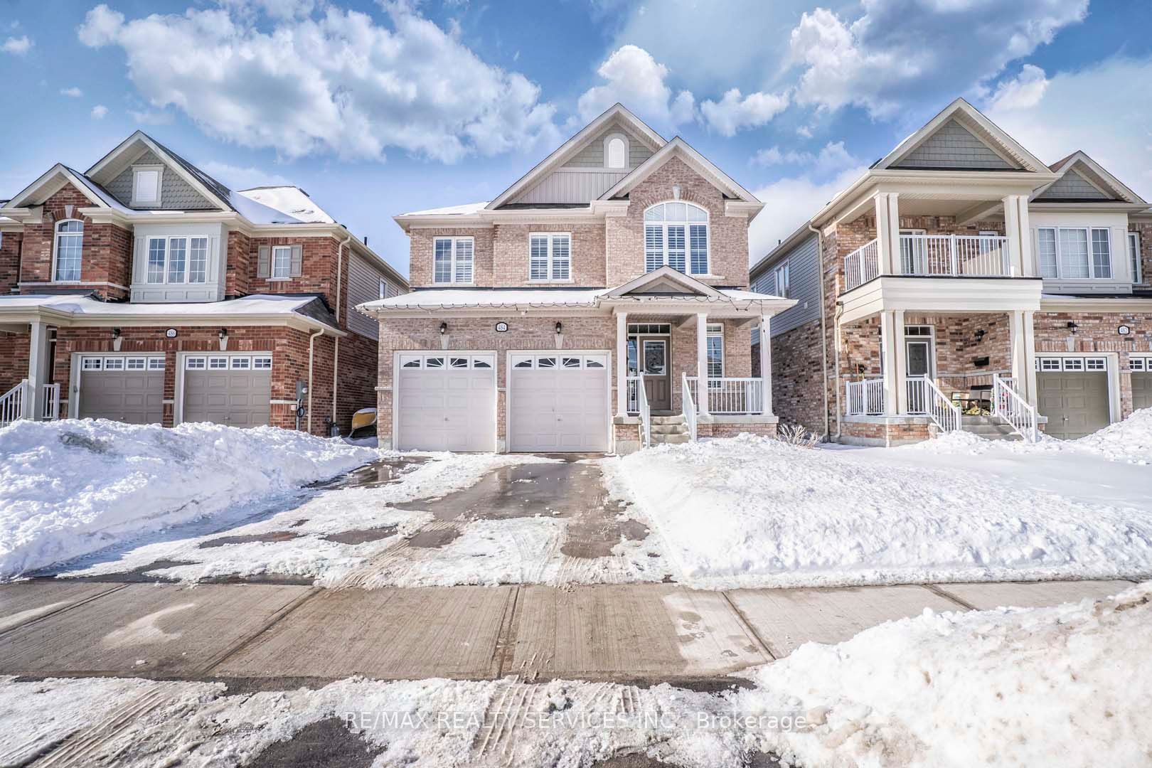 484 Greenwood Drive, Essa, ON L0M 1B4 photo 2