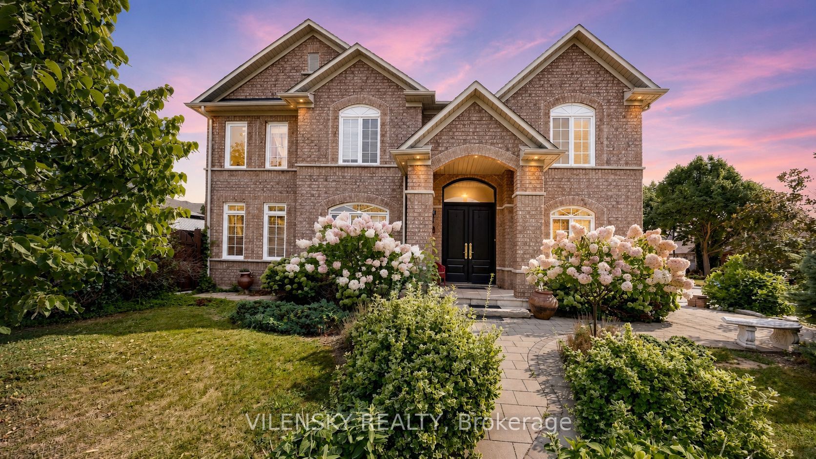 140 Marbella Road, Vaughan, ON L4H 1L4 photo 2
