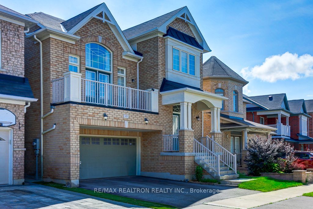 45 Philip Brown Avenue, Whitchurch-Stouffville, ON L4A 1S7 photo 2