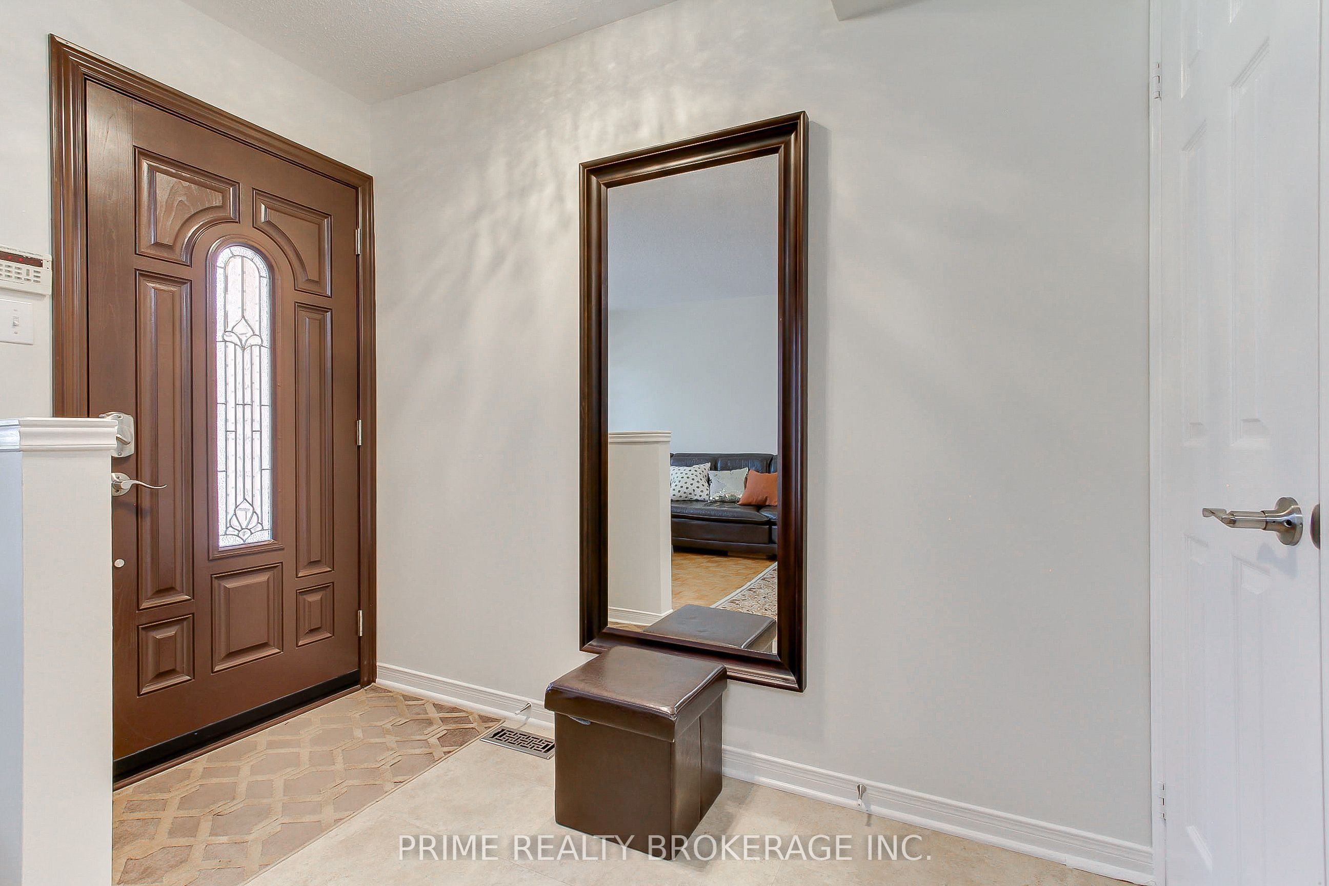 68 Ellesmere Street, Richmond Hill, ON L4B 4E3 photo 3