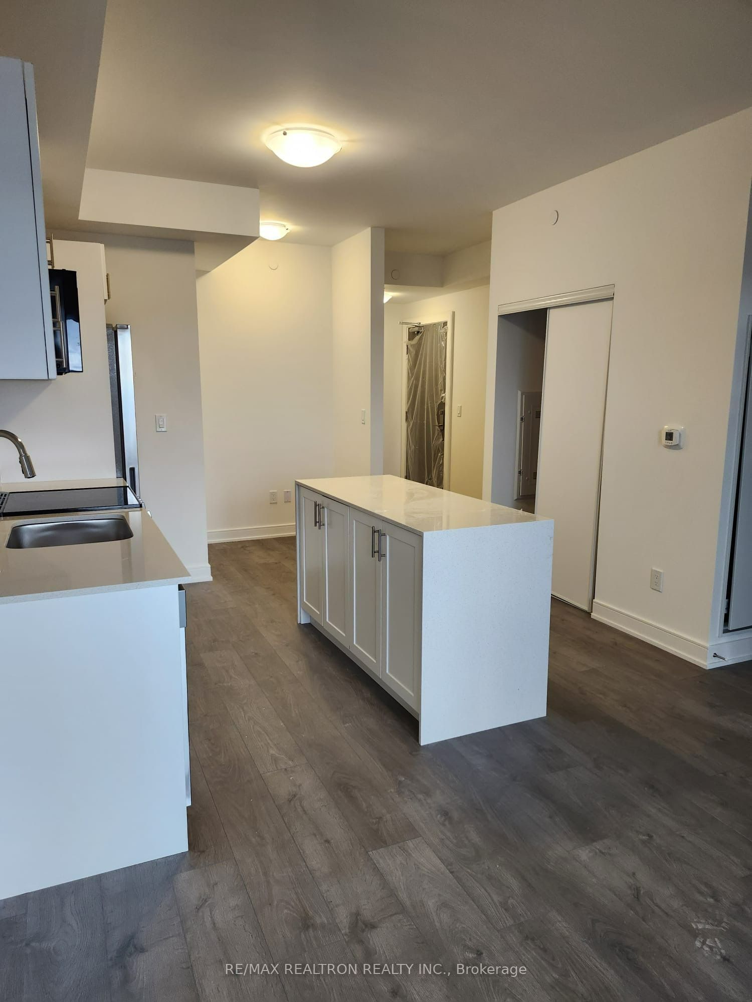 705 Davis Drive A1309, Newmarket, ON L3Y 0J1 photo 4