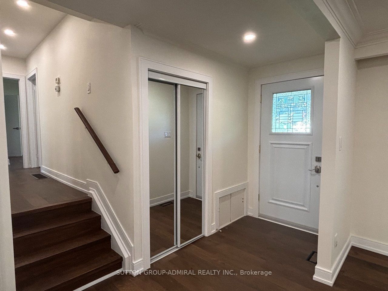 86 Hamilton Drive Main Floor, Newmarket, ON L3Y 3E8 photo 5
